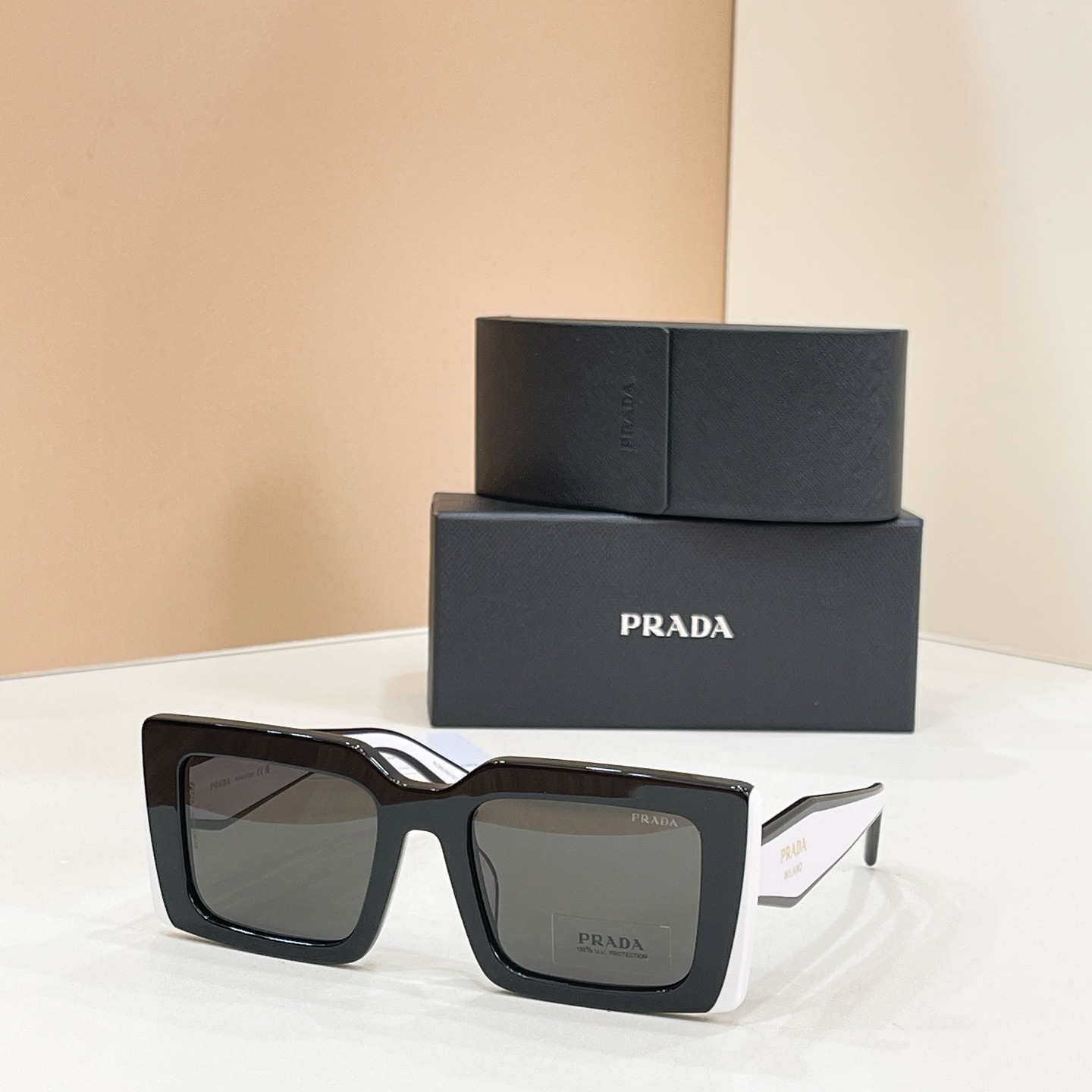 Prada 13015046PRAD* MODEL：PR D01SF SIZE：52口22-140