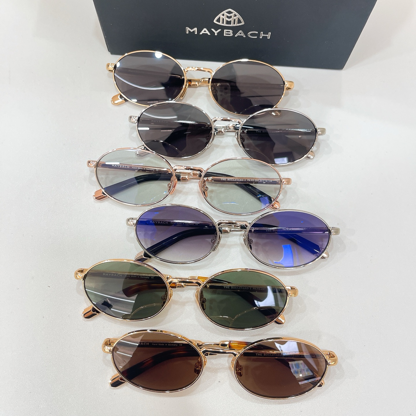 Unknown MAYBACH迈巴赫 THE BOULEVARD SIZE：54口19-145
