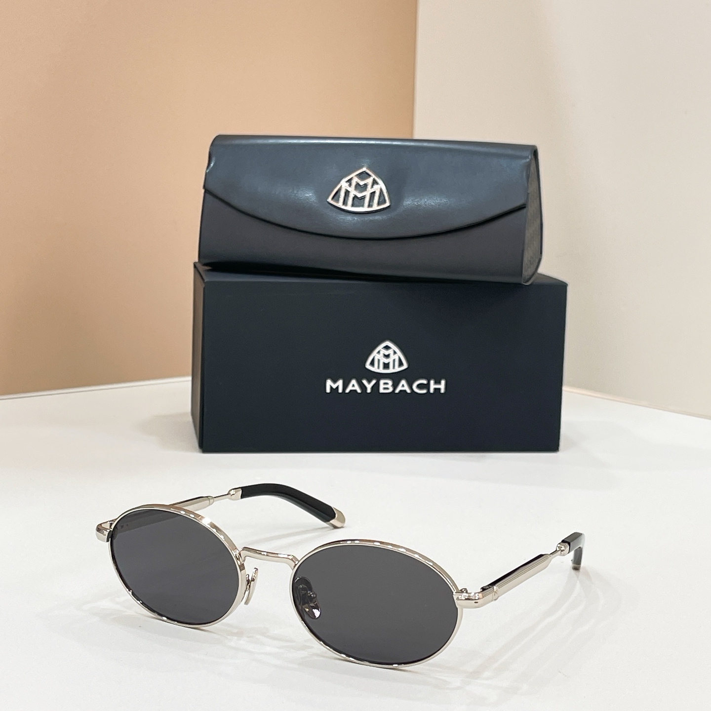 Unknown MAYBACH迈巴赫 THE BOULEVARD SIZE：54口19-145
