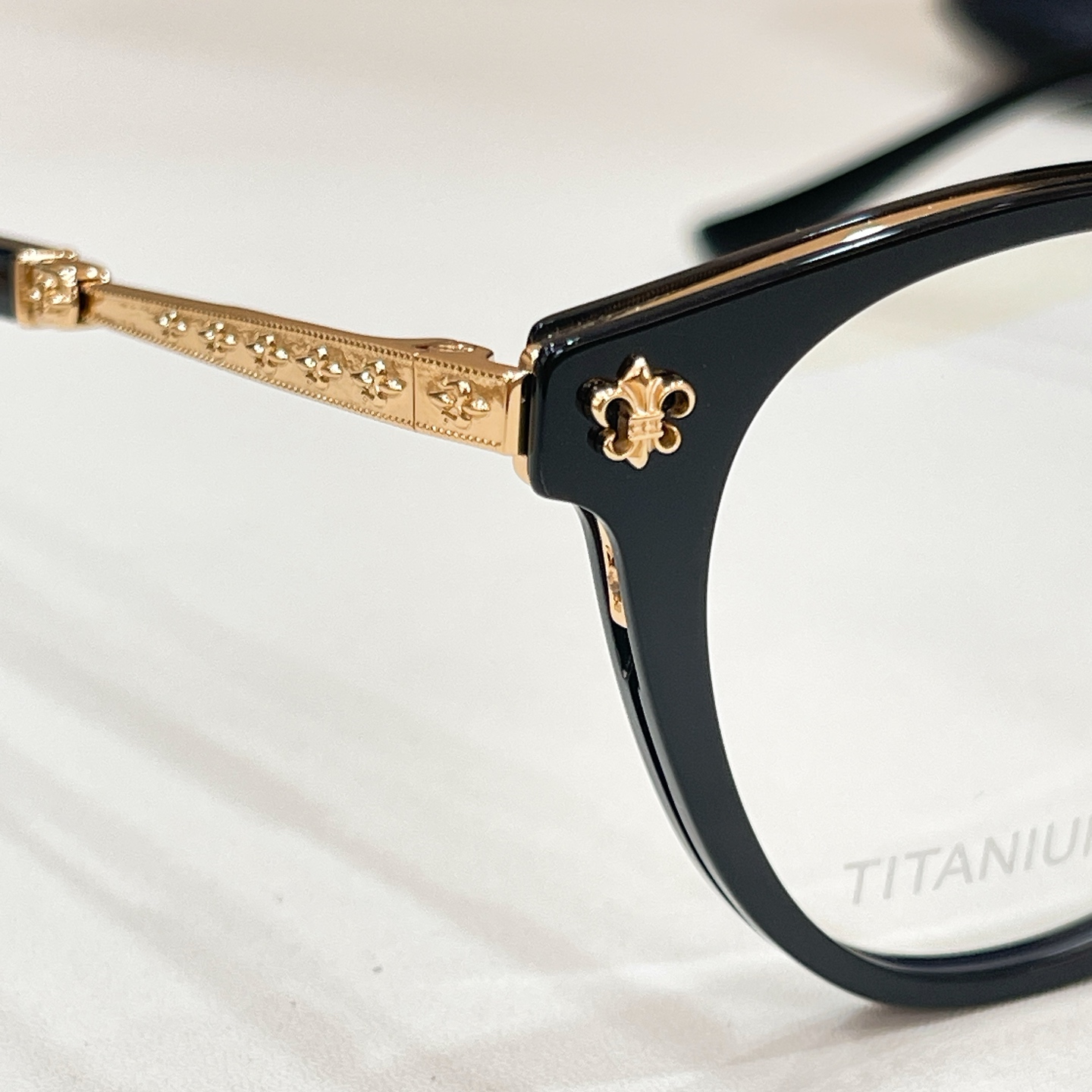 Chrome Hearts 16018073CHROME HEART* MODEL：CH8352 SIZE：49口22-148 钛～～
