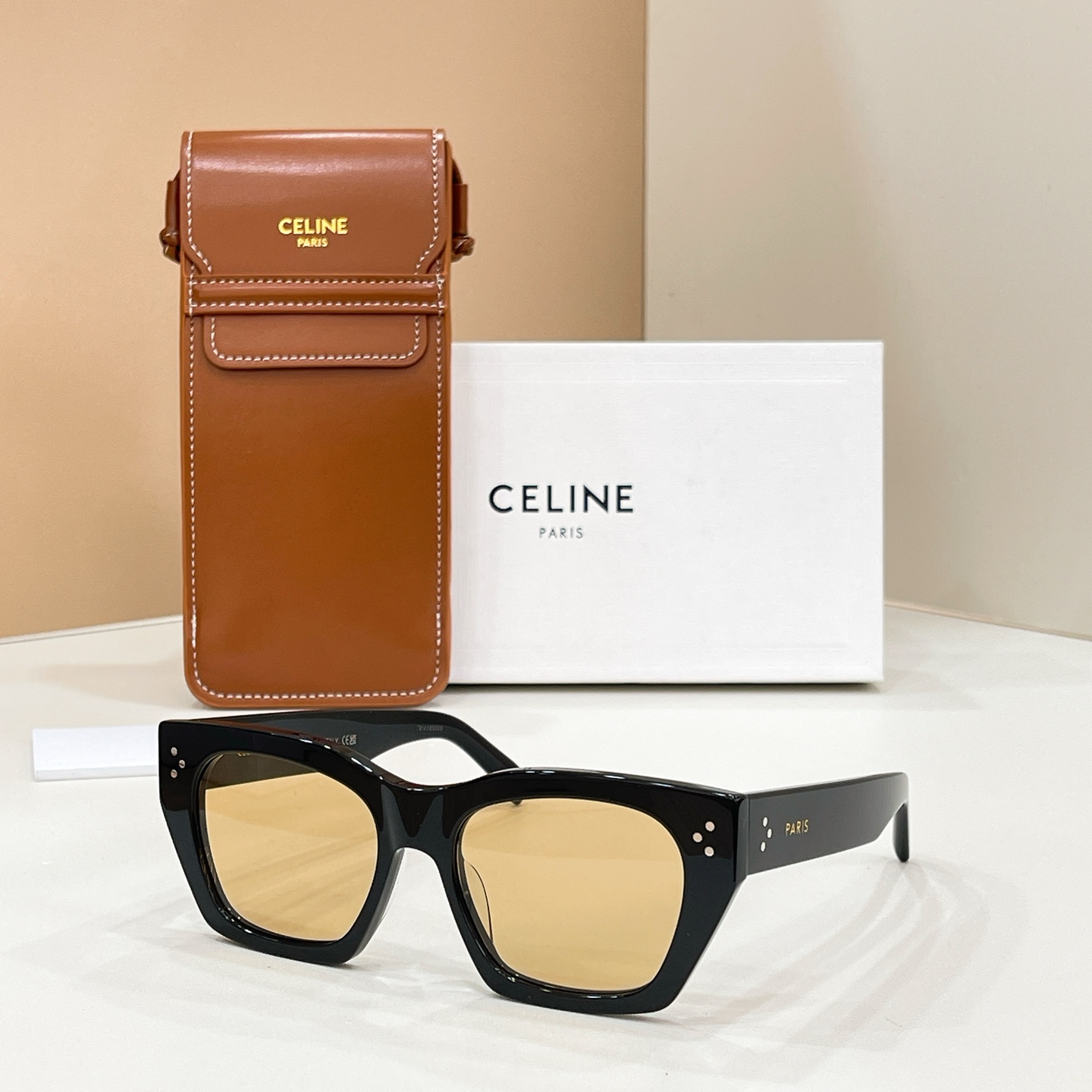 Celine 09012076CELIN* MODEL: CL40342I SIZE:53口18-145