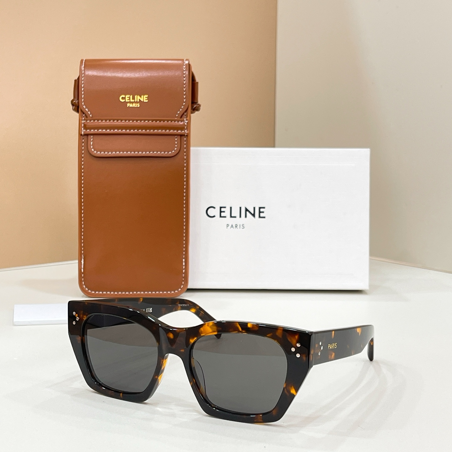Celine 09012076CELIN* MODEL: CL40342I SIZE:53口18-145