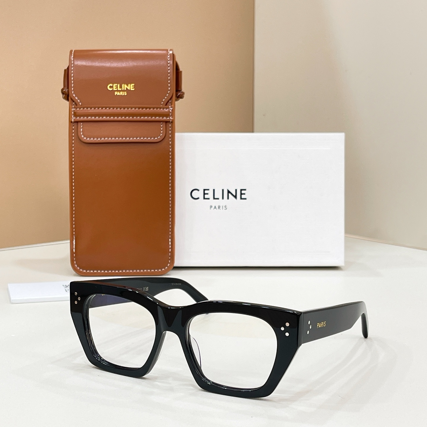 Celine 09012046CELIN* MODEL: CL40342I SIZE:53口18-145