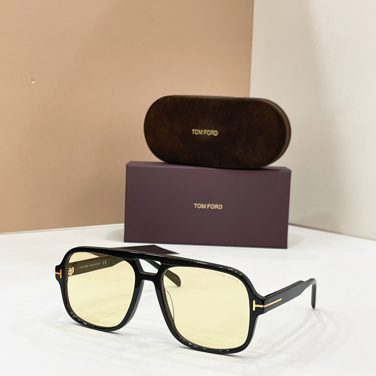 Tom Ford Tom Ford MODEL：TF884 SIZE：60口16-140