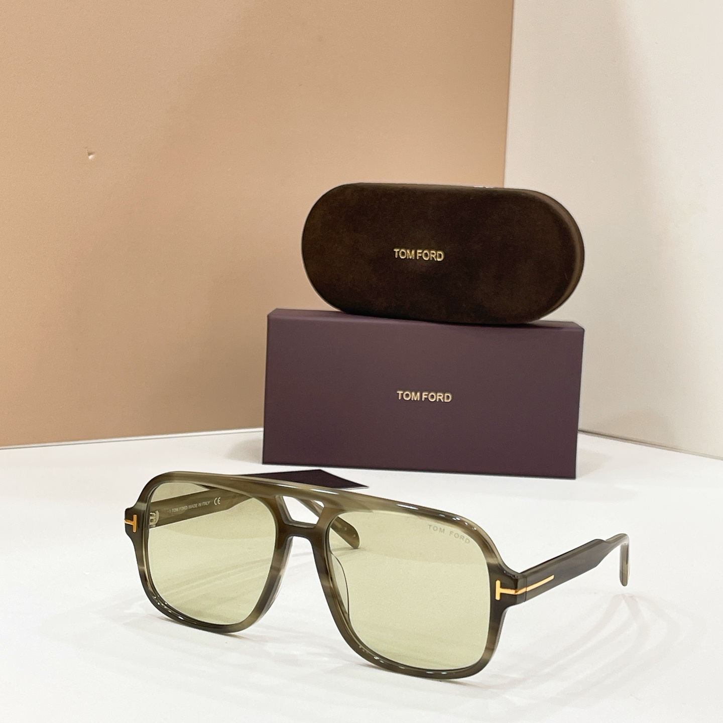 Tom Ford Tom Ford MODEL：TF884 SIZE：60口16-140