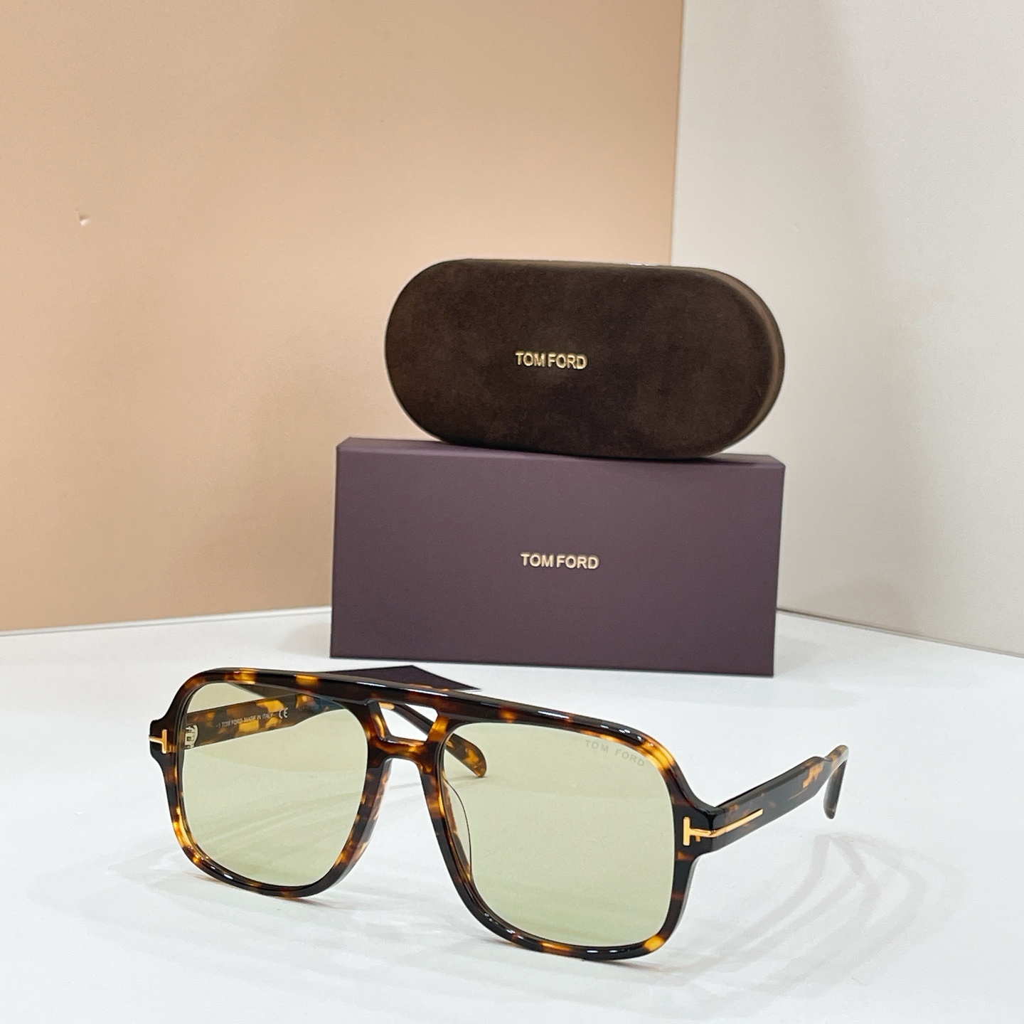 Tom Ford Tom Ford MODEL：TF884 SIZE：60口16-140