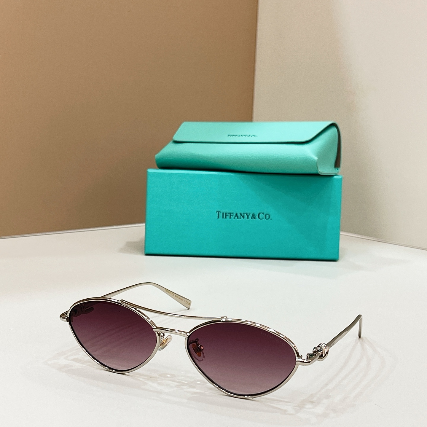 Tiffany & Co. 13015043TIFFANY&Co. MODEL：TF3117 SIZE：57口16-140