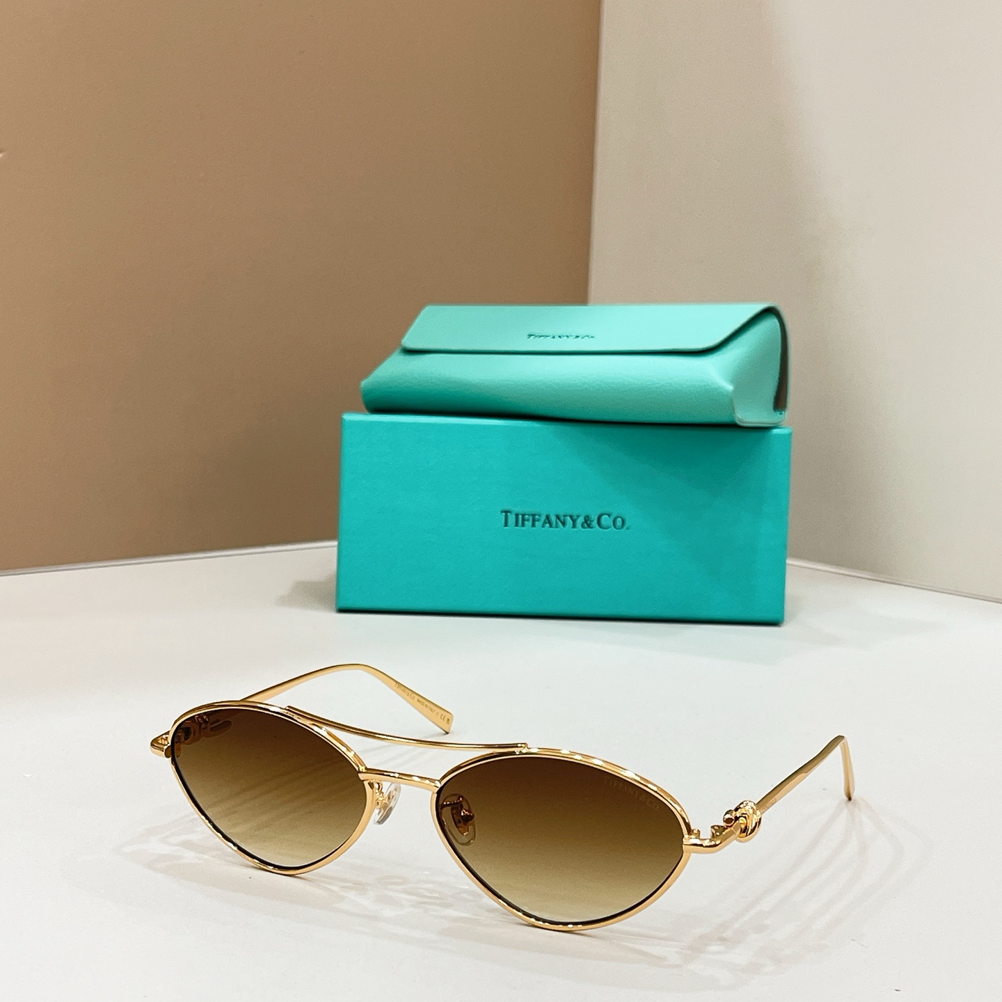 Tiffany & Co. 13015043TIFFANY&Co. MODEL：TF3117 SIZE：57口16-140