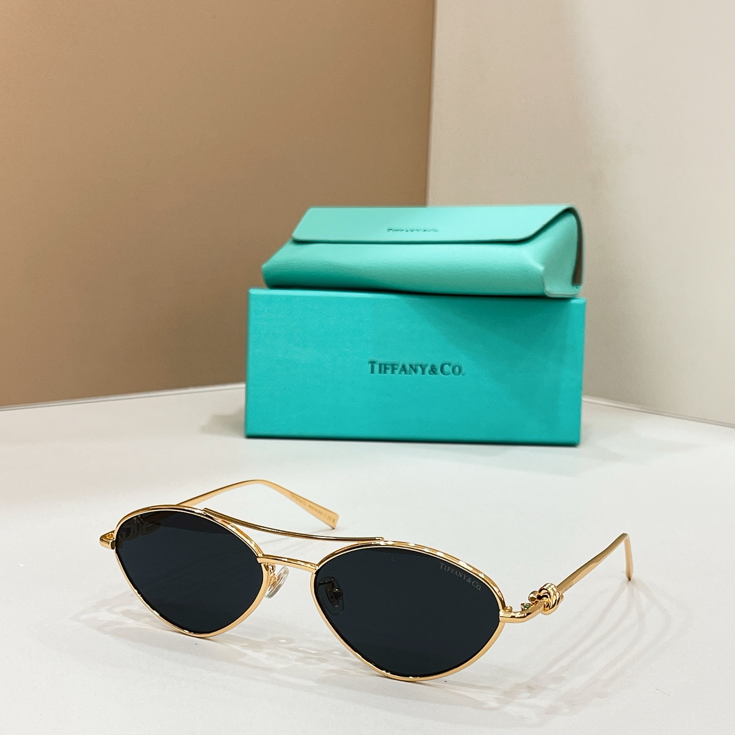 Tiffany & Co. 13015043TIFFANY&Co. MODEL：TF3117 SIZE：57口16-140