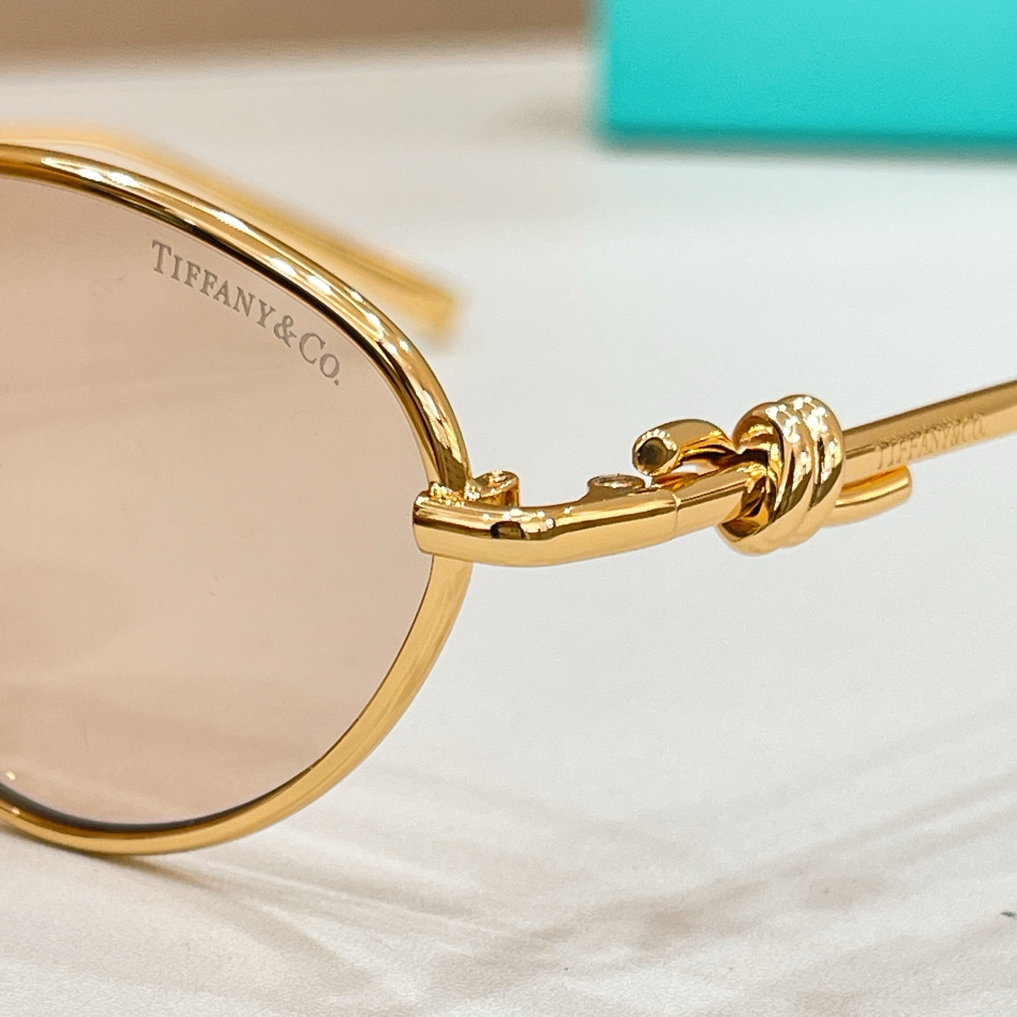Tiffany & Co. 13015043TIFFANY&Co. MODEL：TF3117 SIZE：57口16-140