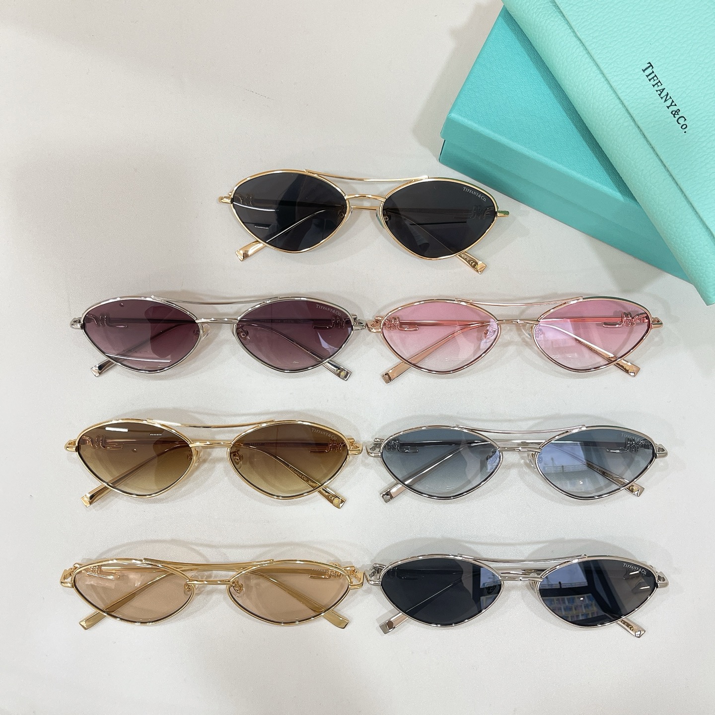 Tiffany & Co. TIFFANY&Co. MODEL：TF3117 SIZE：57口16-140