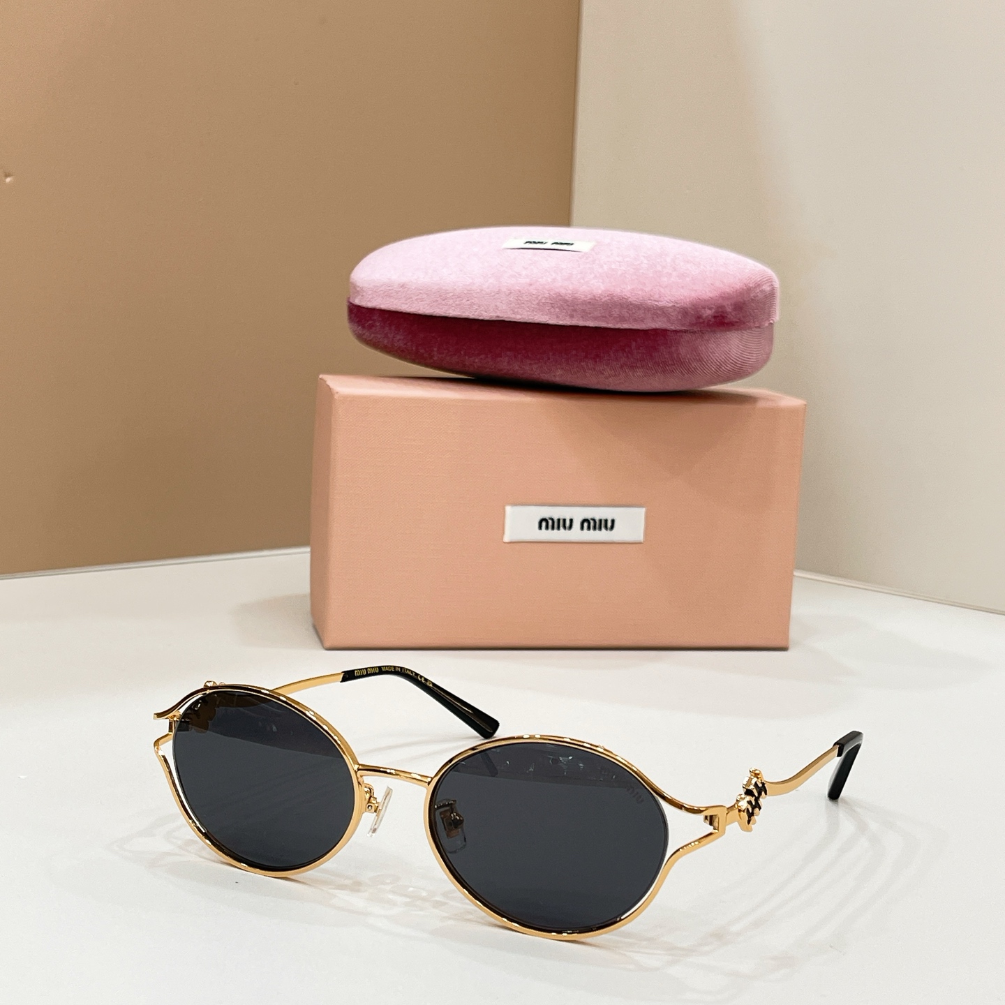 Miu Miu MIU M*