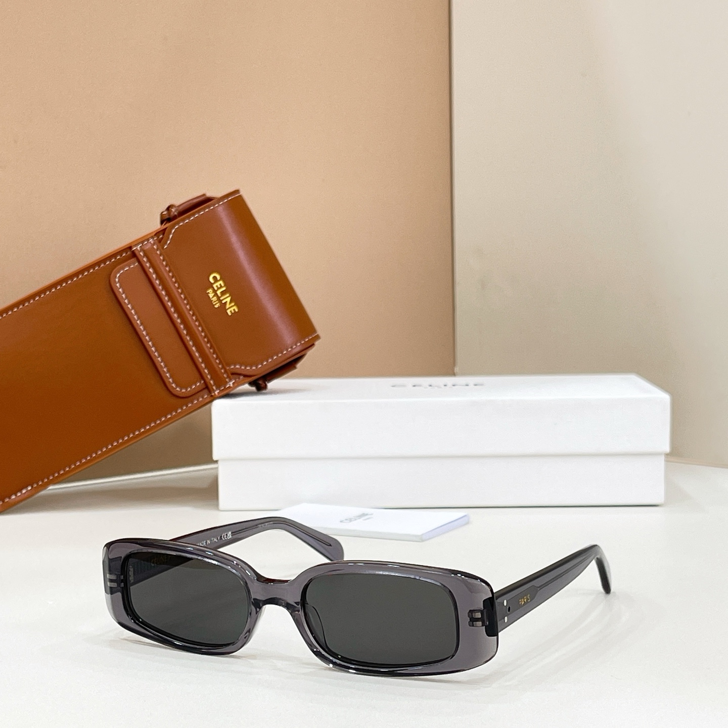 Celine CELIN* MODEL: CL40343U SIZE:53口16-145