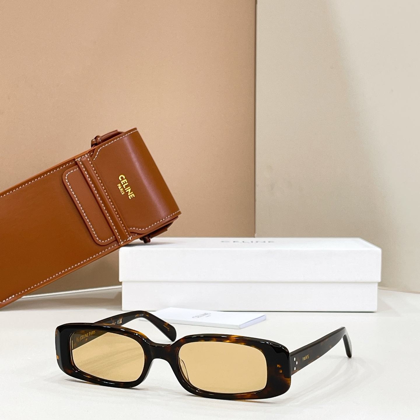 Celine CELIN* MODEL: CL40343U SIZE:53口16-145
