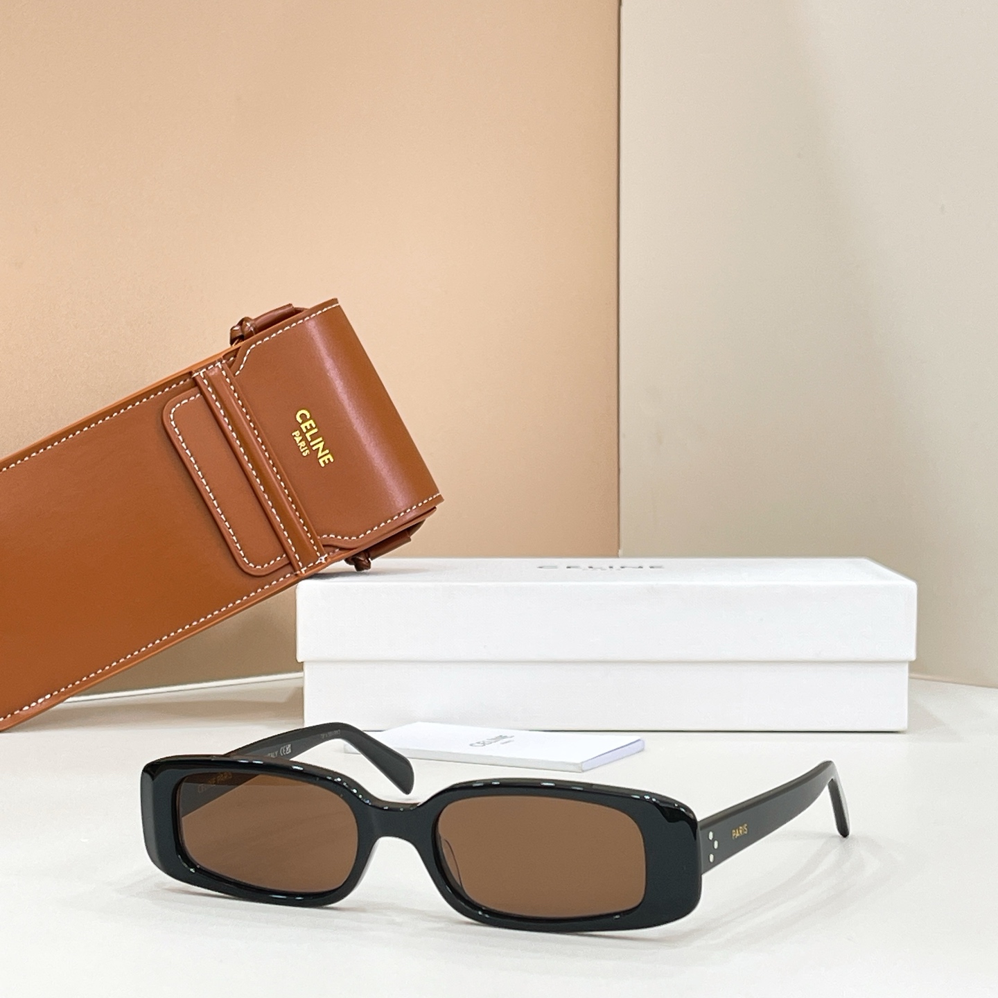Celine CELIN* MODEL: CL40343U SIZE:53口16-145