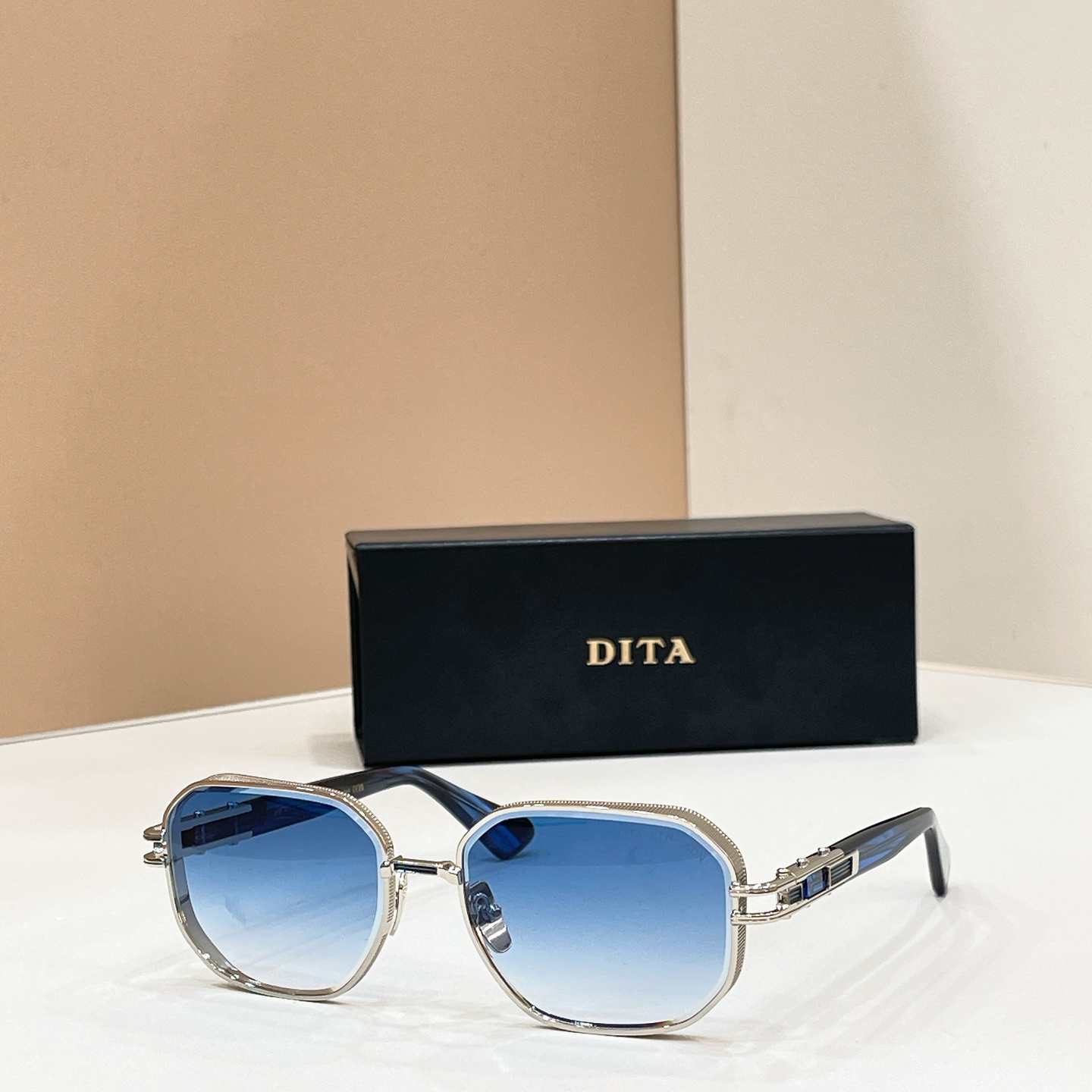 Unknown 17020013DITA MODEL：DTS-473 SIZE：59口15-145