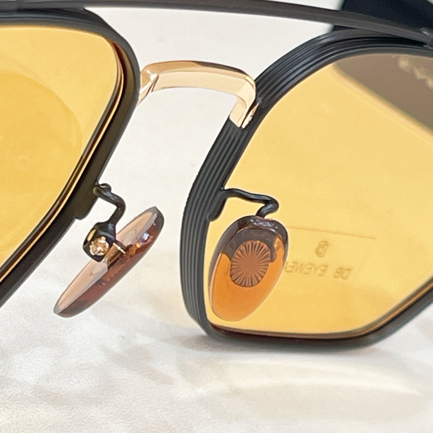 Unknown DAVID BECKHA* MODEL：DB 1229/S SIZE：52口21-145