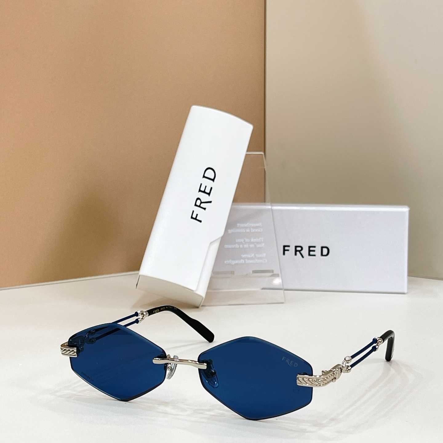 Fred FRED 57102U