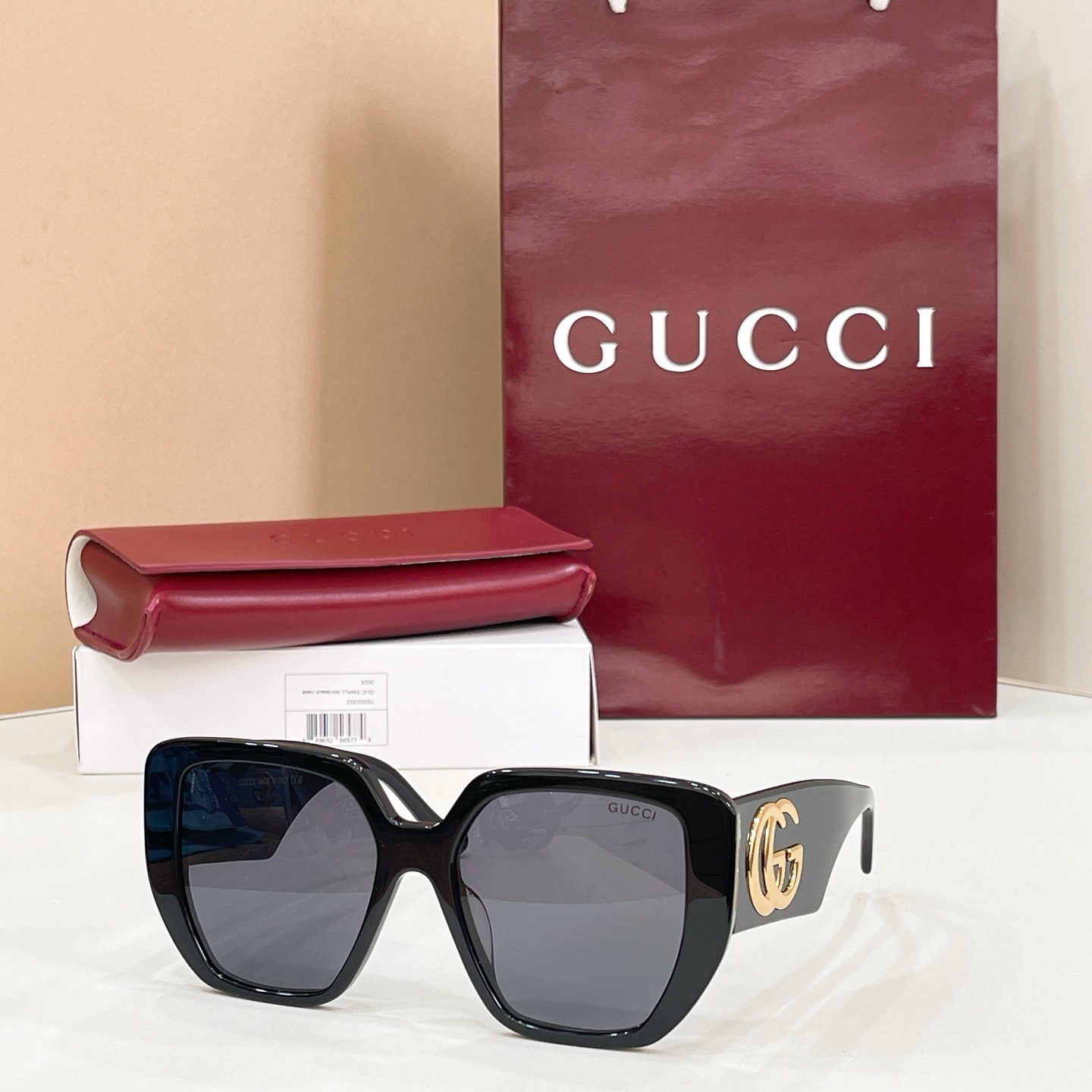 Gucci 13015043Gucci MODEL：GG0956S SIZE：54口18-145