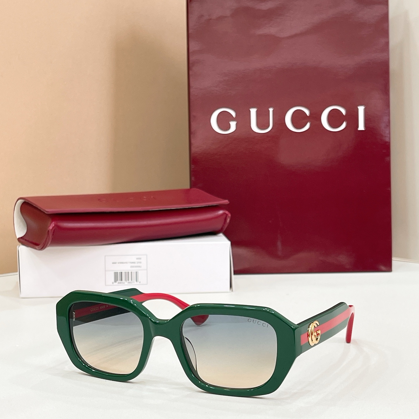 Gucci Gucci MODEL：GG1553S SIZE：54口21-145