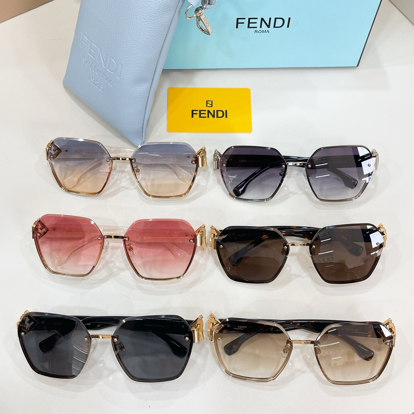 Fendi 13015076FENDI MODEL：FE 40152I SIZE：62口16-140
