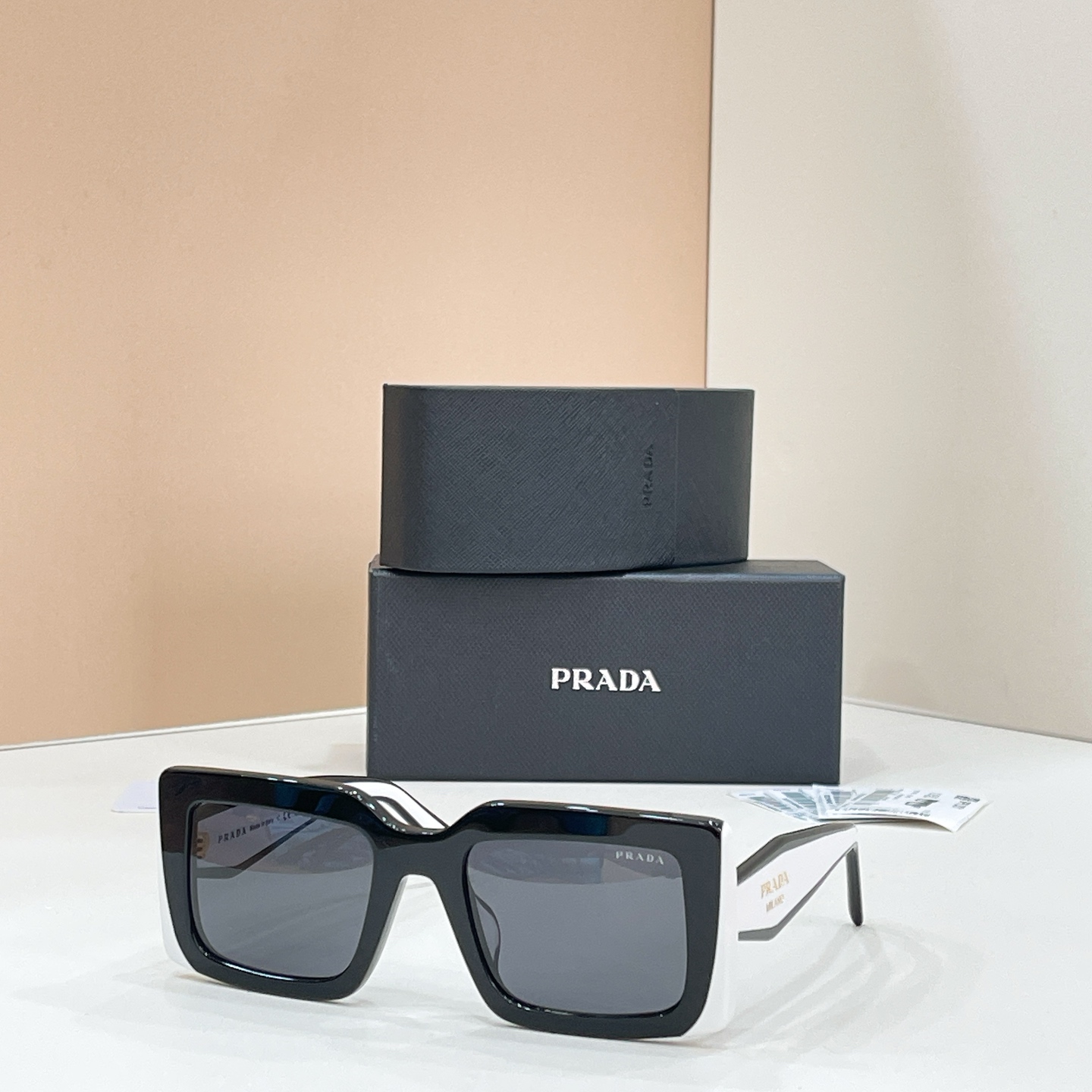Prada 10013046PRAD* MODEL：SPR D01 SIZE：52口21-140