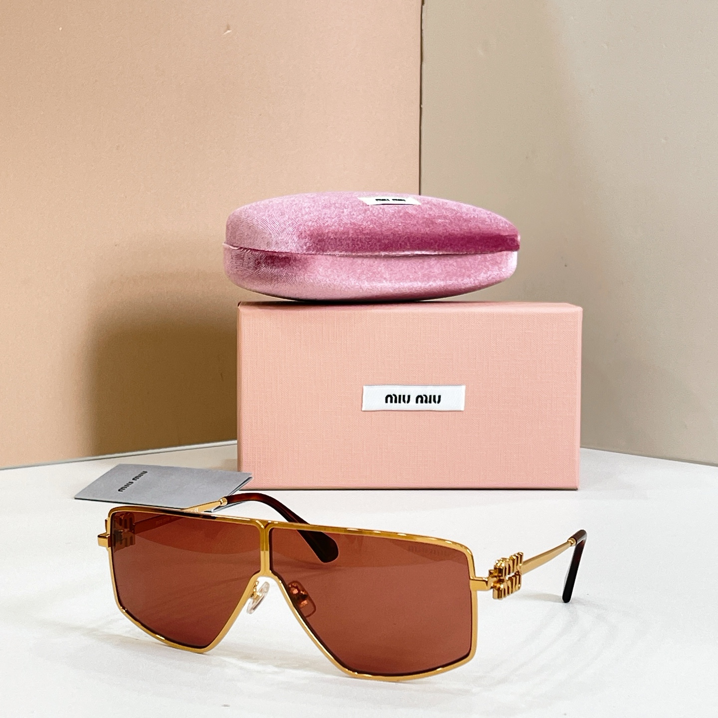 Miu Miu MIU M*