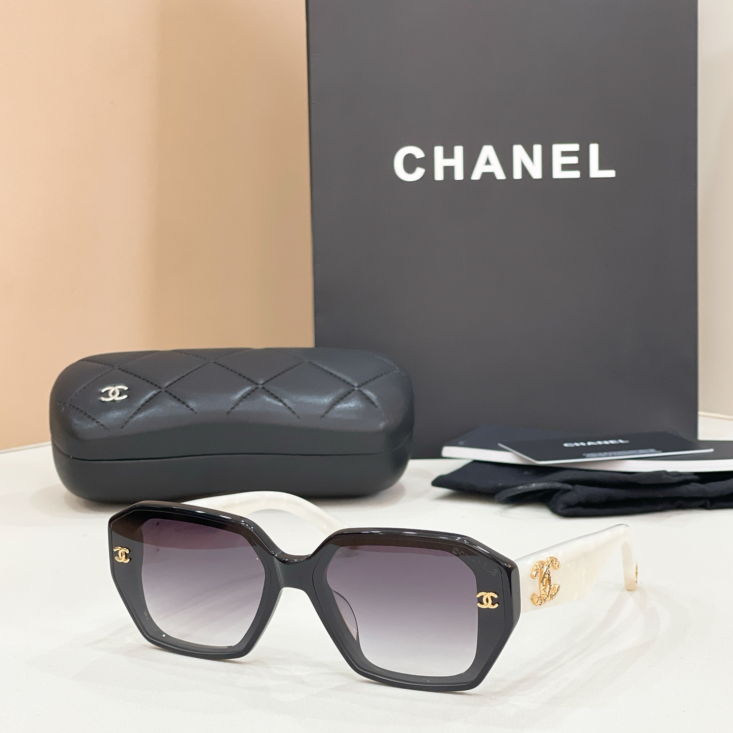 Chanel CHANE*