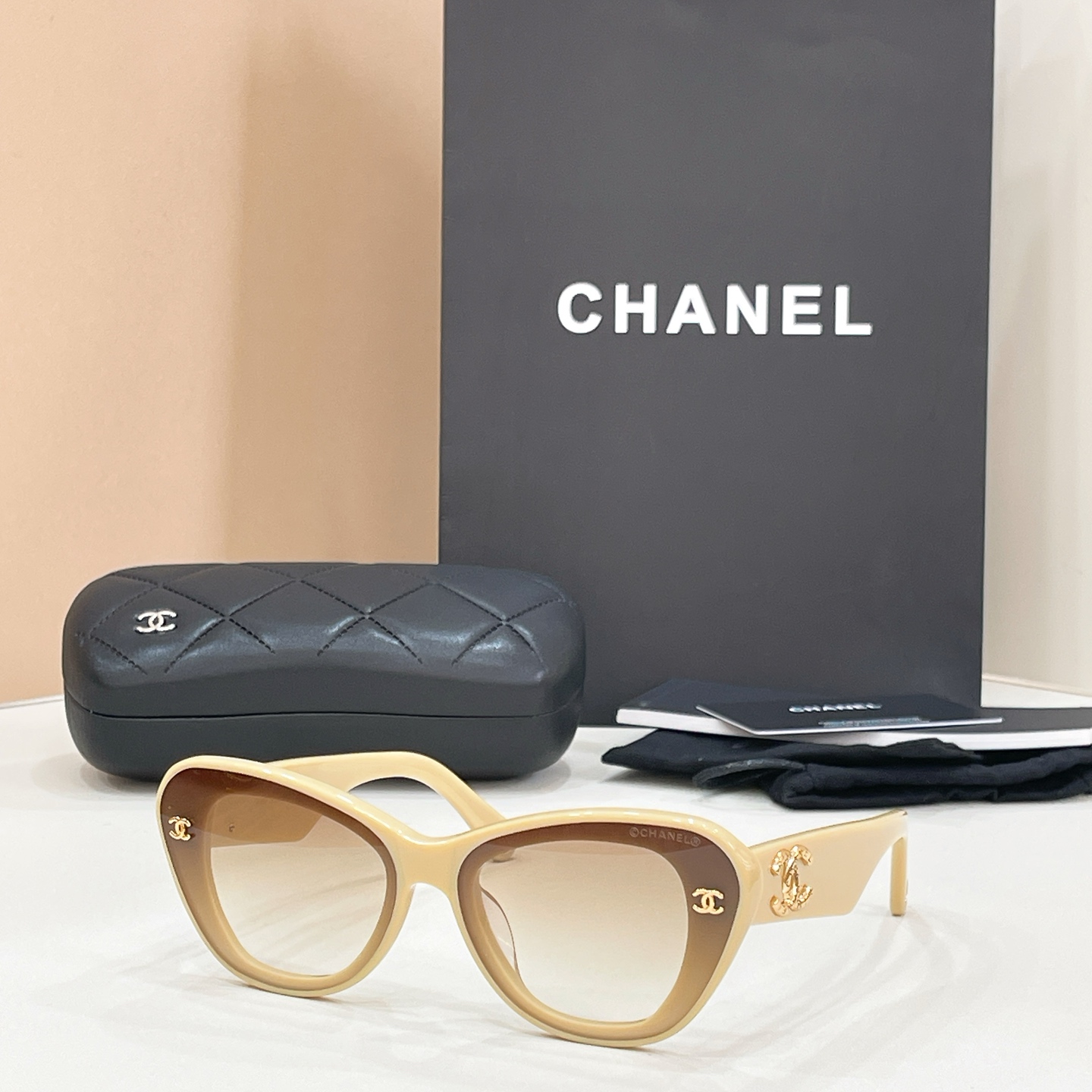 Chanel CHANE*