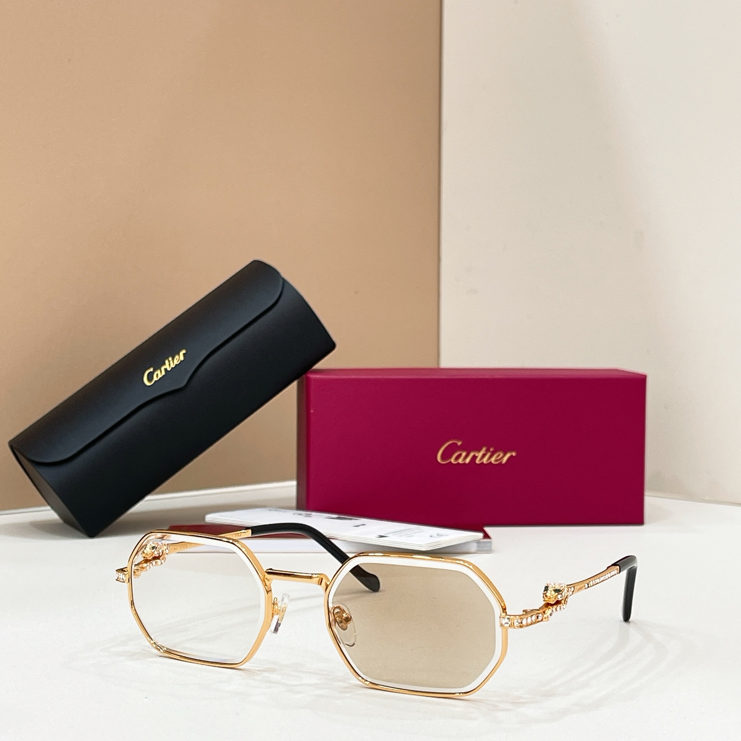 Cartier Cartie* MODEL：CT0728S SIZE:143 太阳镜14017046，变色片17020046
