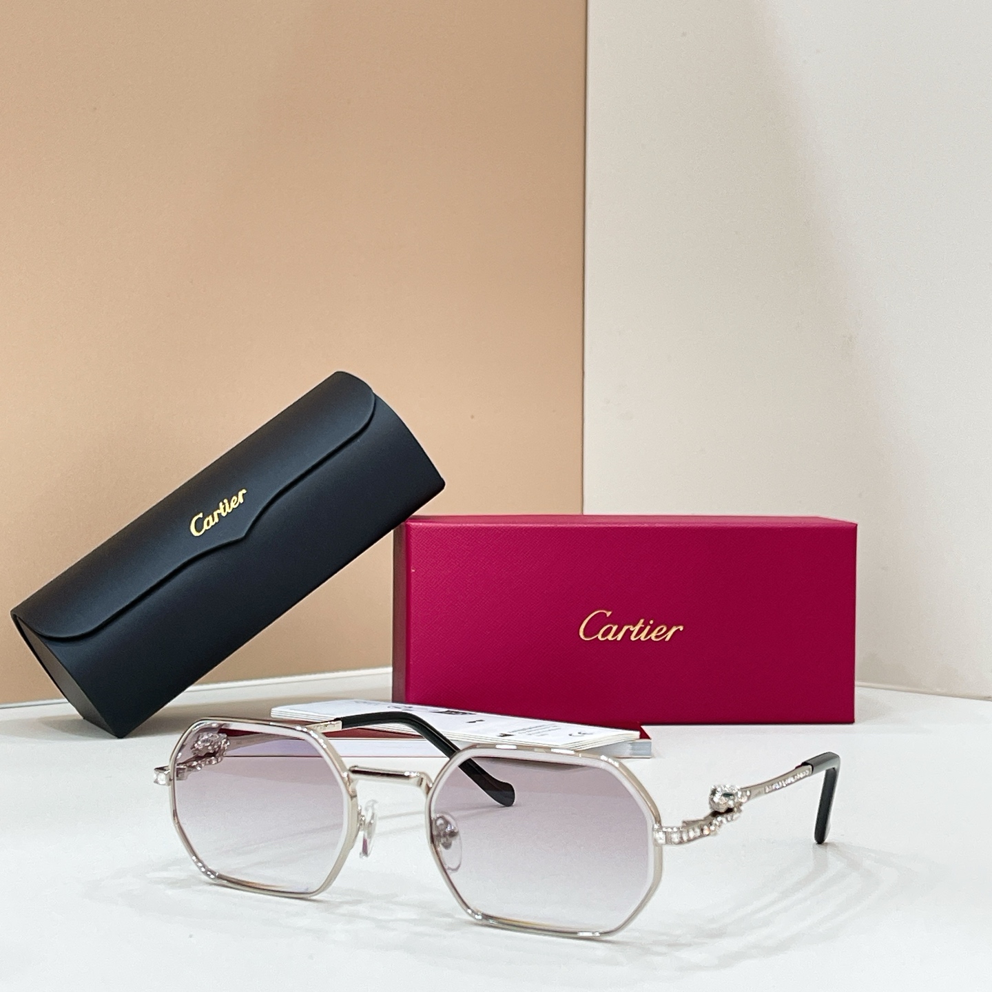 Cartier Cartie* MODEL：CT0728S SIZE:143 太阳镜14017046，变色片17020046