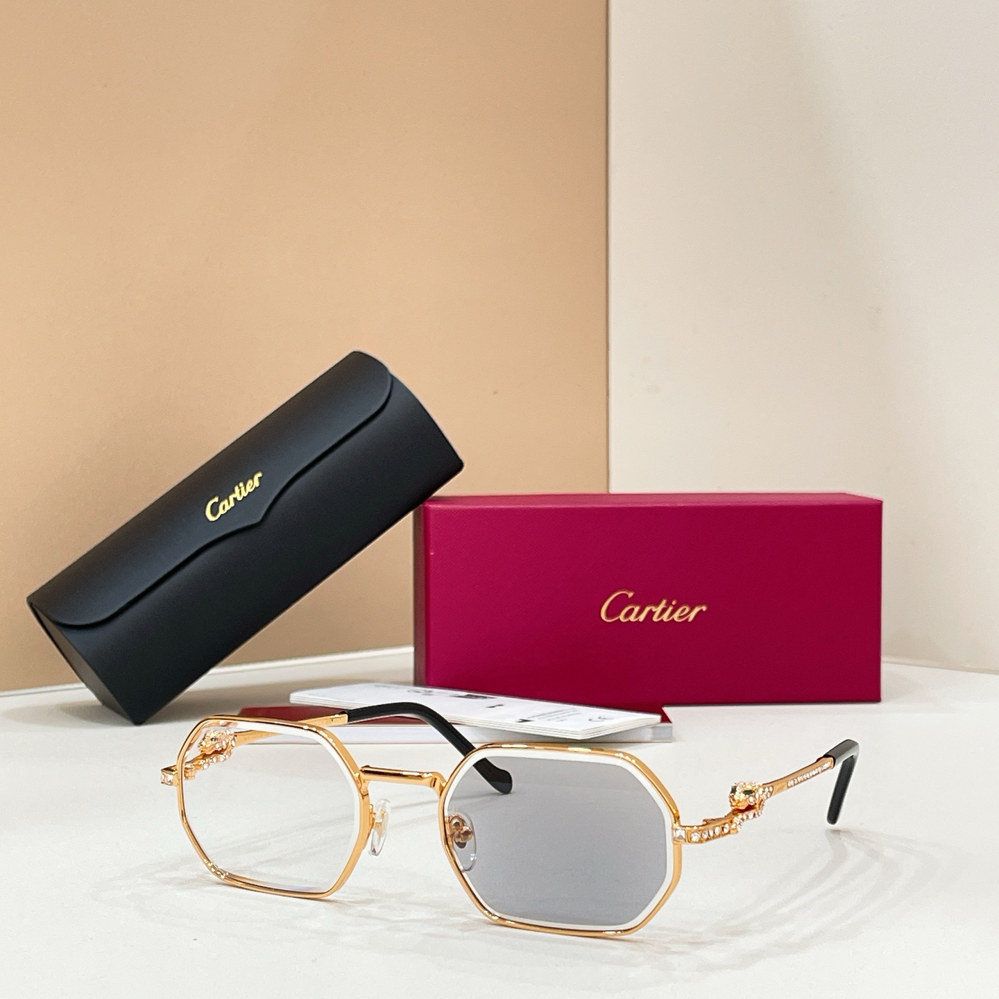 Cartier Cartie* MODEL：CT0728S SIZE:143 太阳镜14017046，变色片17020046