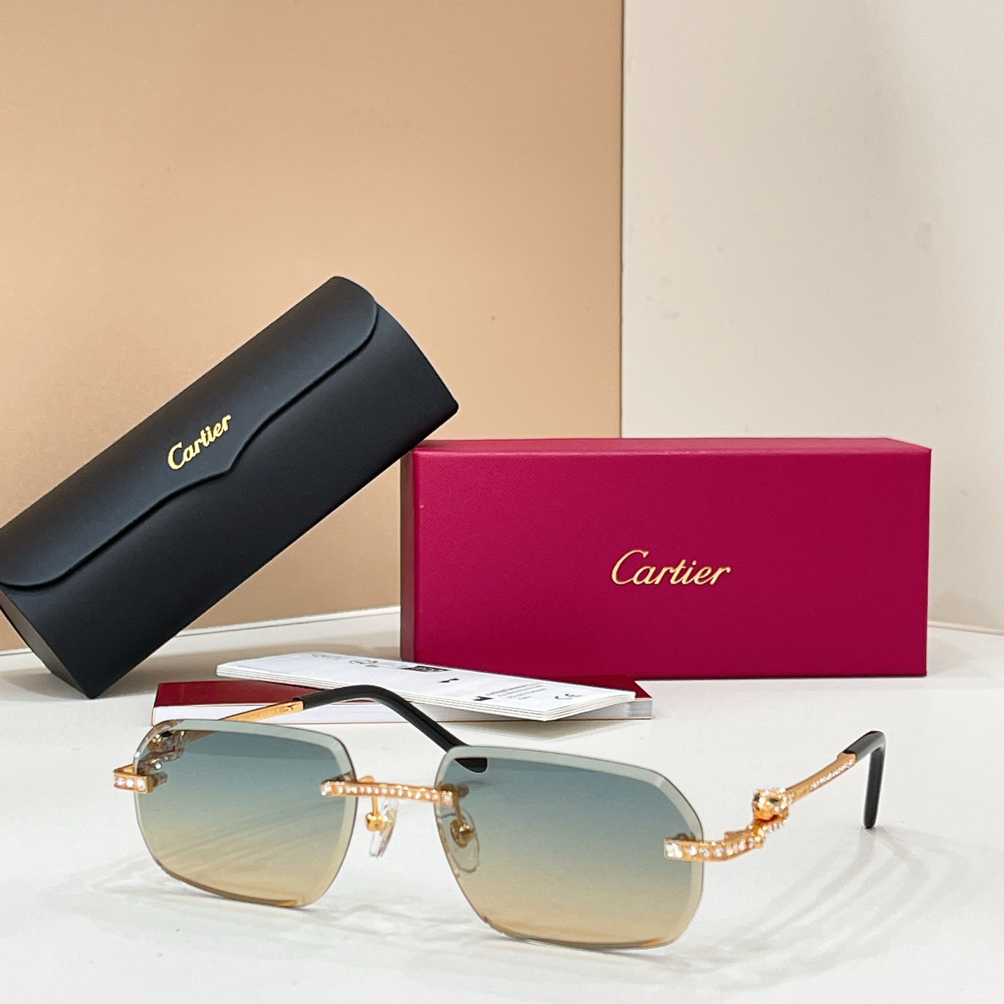 Cartier Cartie* MODEL：CT0727S SIZE:143 太阳镜，变色片