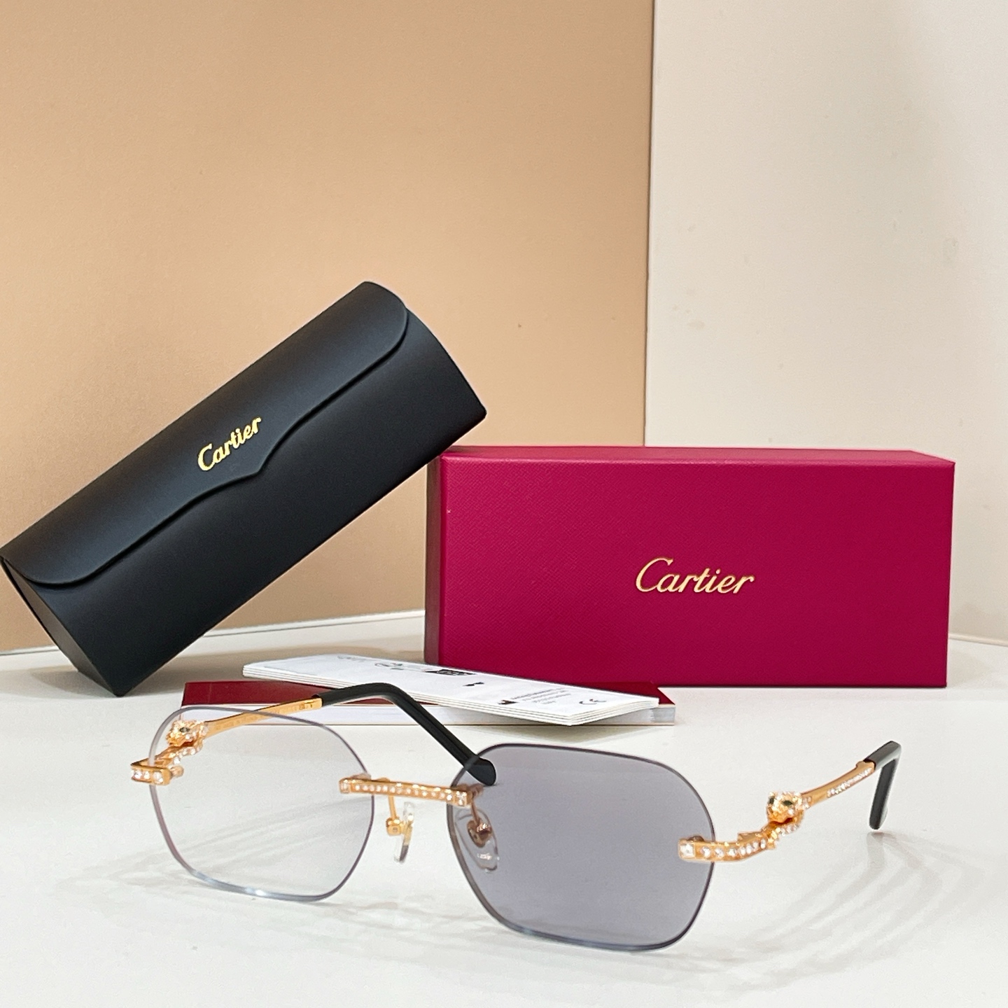 Cartier Cartie* MODEL：CT0727S SIZE:143 太阳镜，变色片