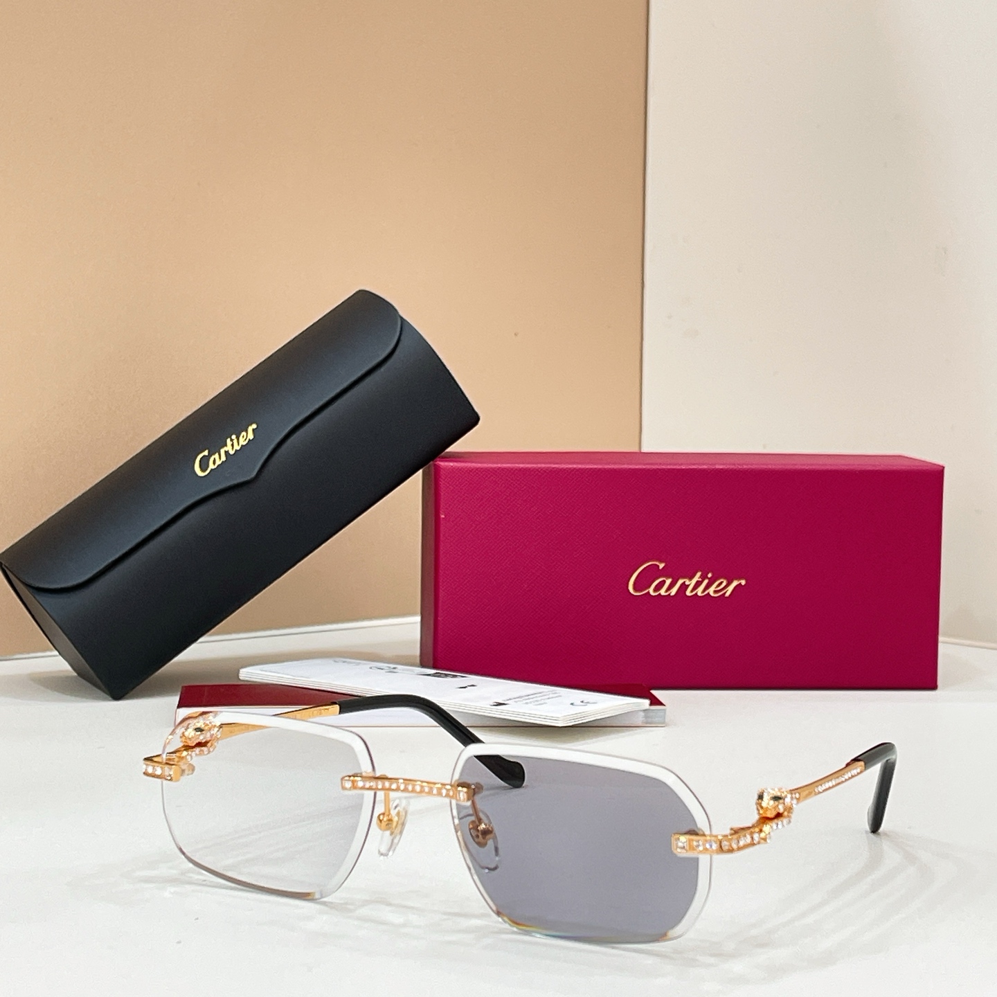 Cartier Cartie* MODEL：CT0727S SIZE:143 太阳镜，变色片