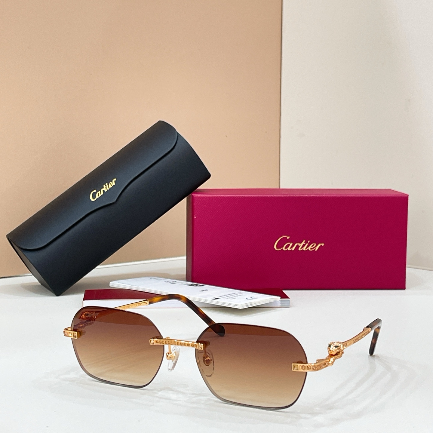 Cartier Cartie* MODEL：CT0726S SIZE:143 太阳镜14017043，变色片17020043
