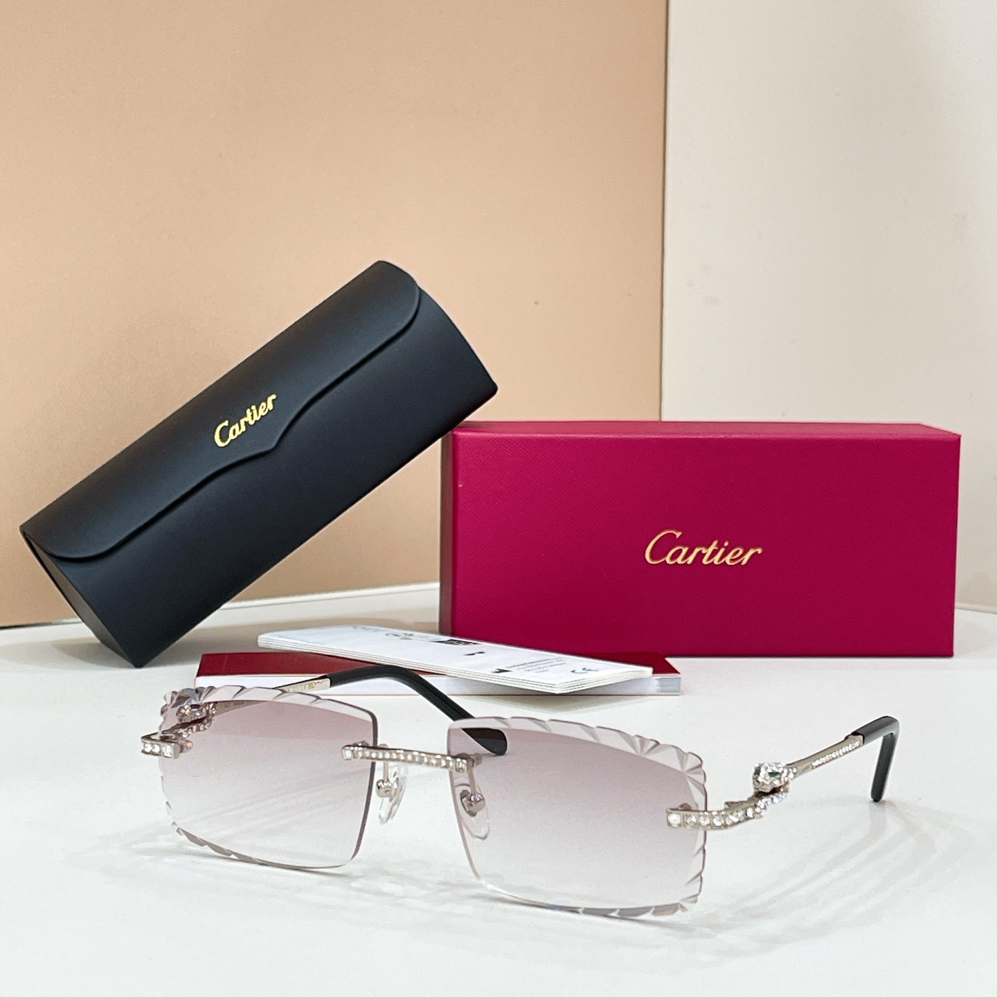 Cartier Cartie* MODEL：CT0724S SIZE:143 太阳镜，变色片