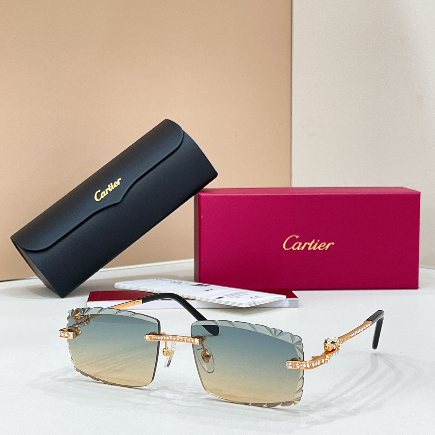 Cartier Cartie* MODEL：CT0724S SIZE:143 太阳镜，变色片