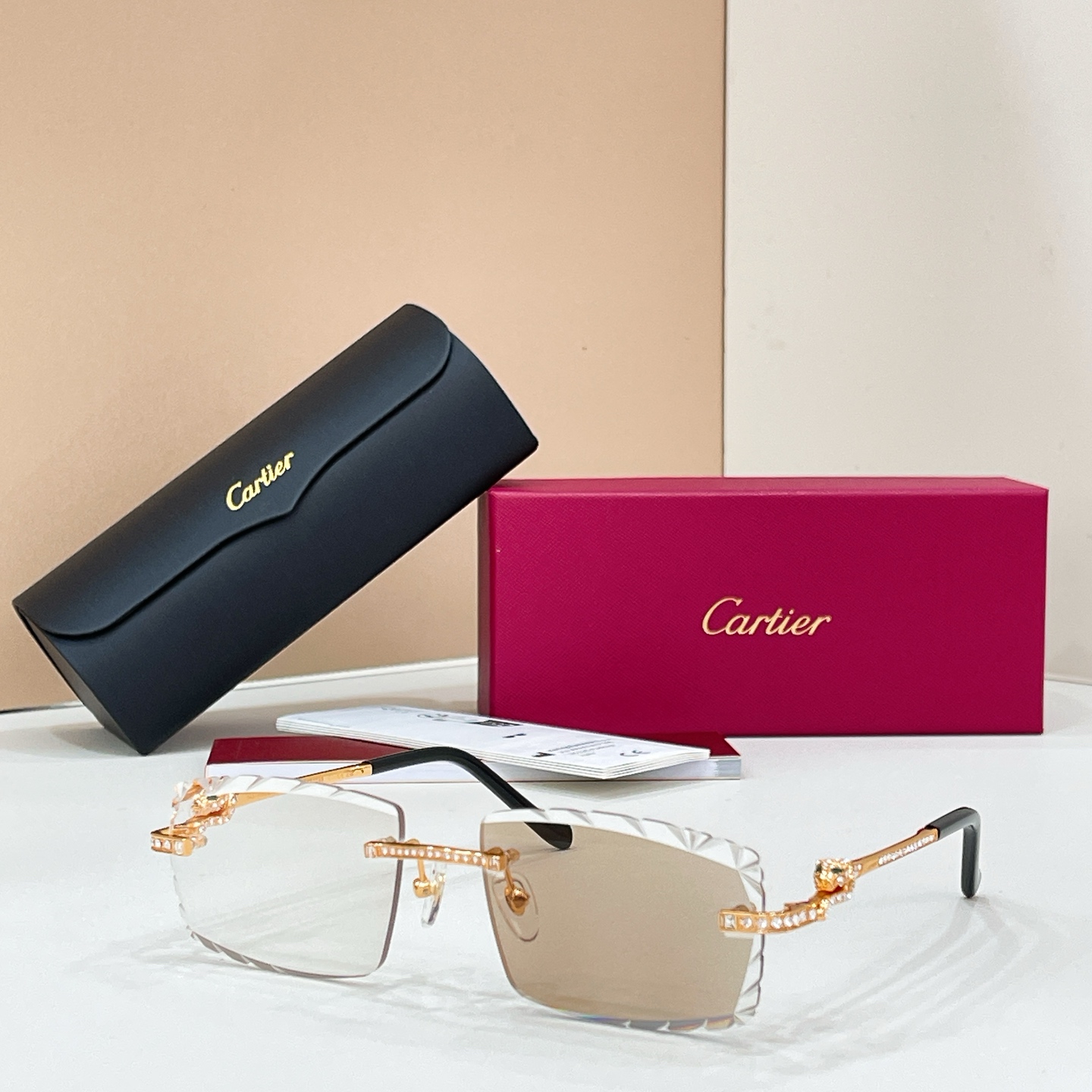 Cartier Cartie* MODEL：CT0724S SIZE:143 太阳镜，变色片