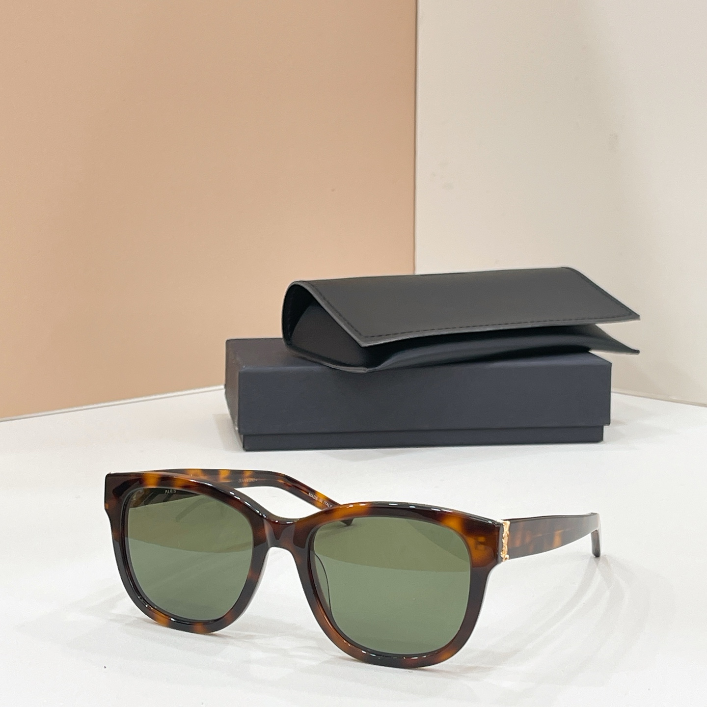 Saint Laurent 10013046Saint Laurent MODEL：SL M217 SIZE：52口20-140