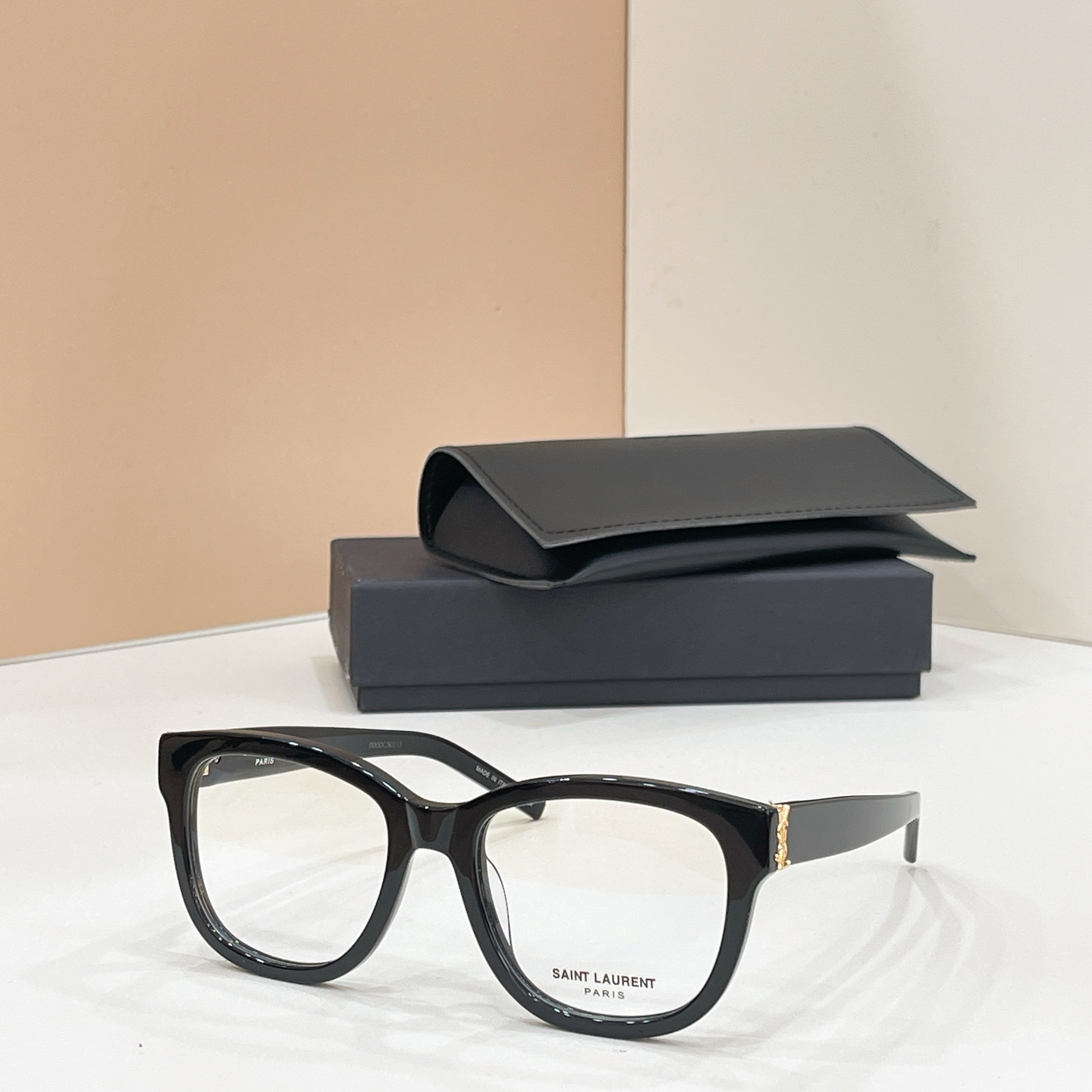 Saint Laurent 10013046Saint Laurent MODEL：SL M217 SIZE：52口20-140