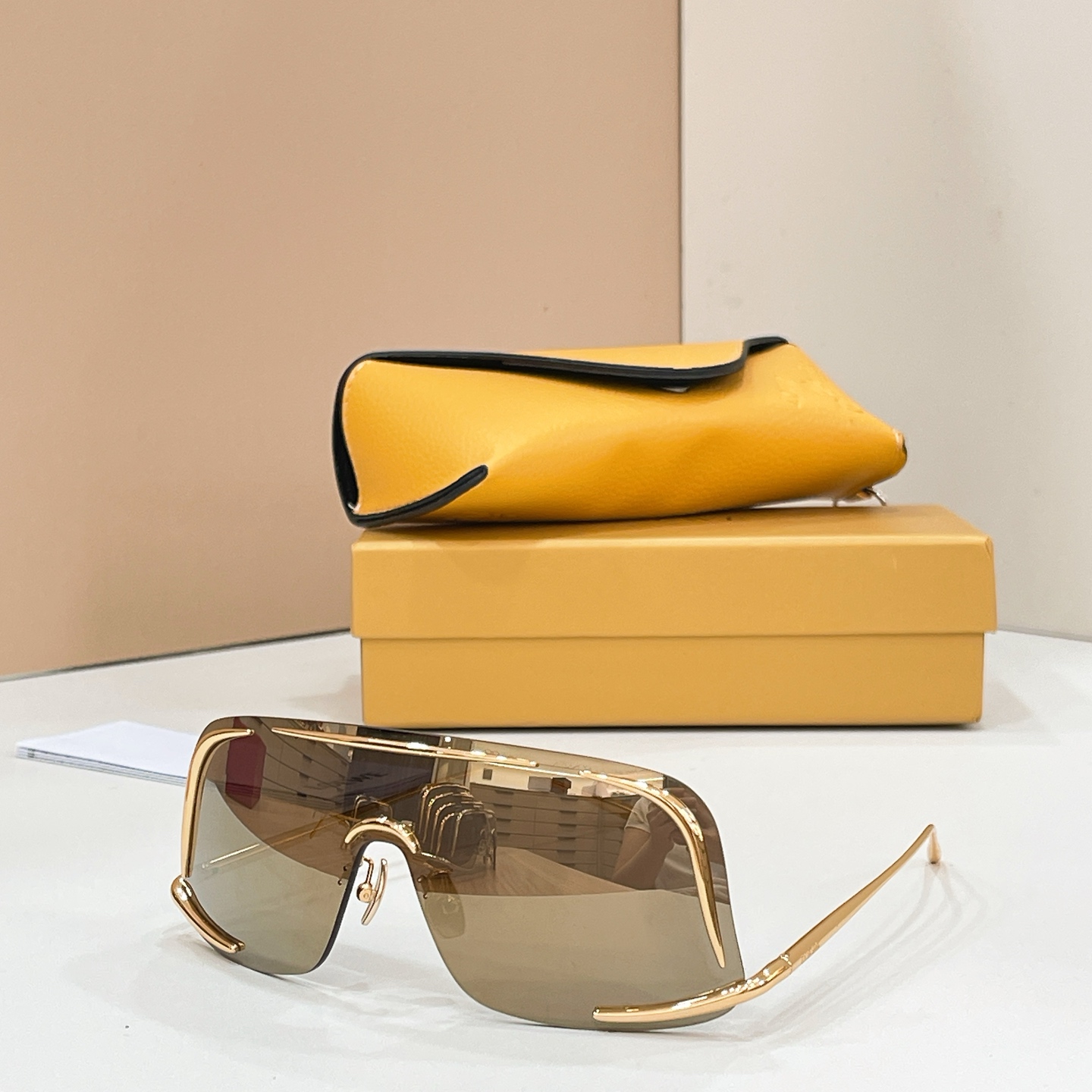 Loewe LOEW*