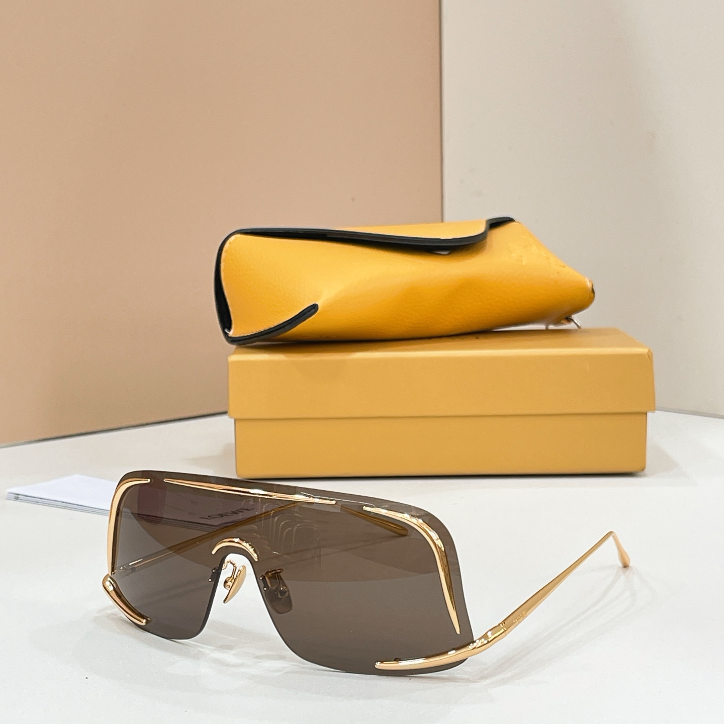 Loewe LOEW*