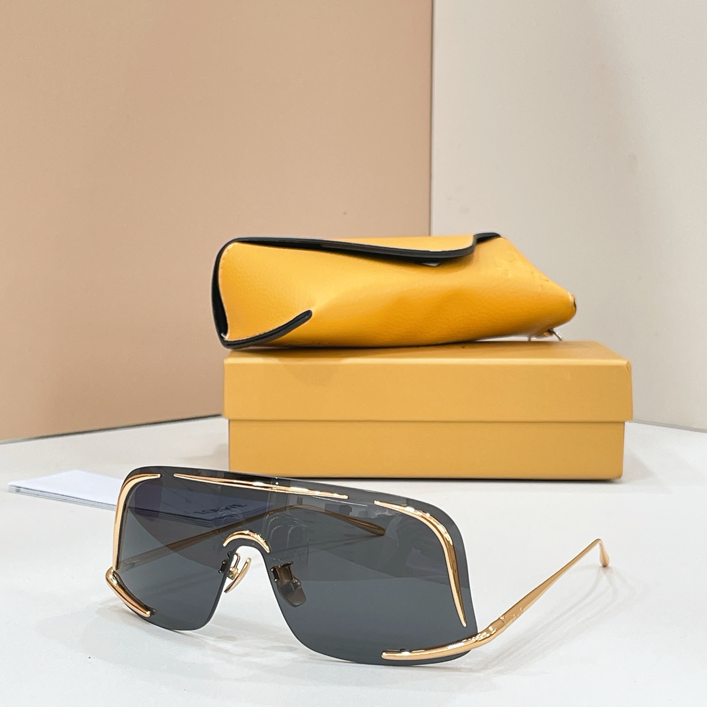 Loewe LOEW*