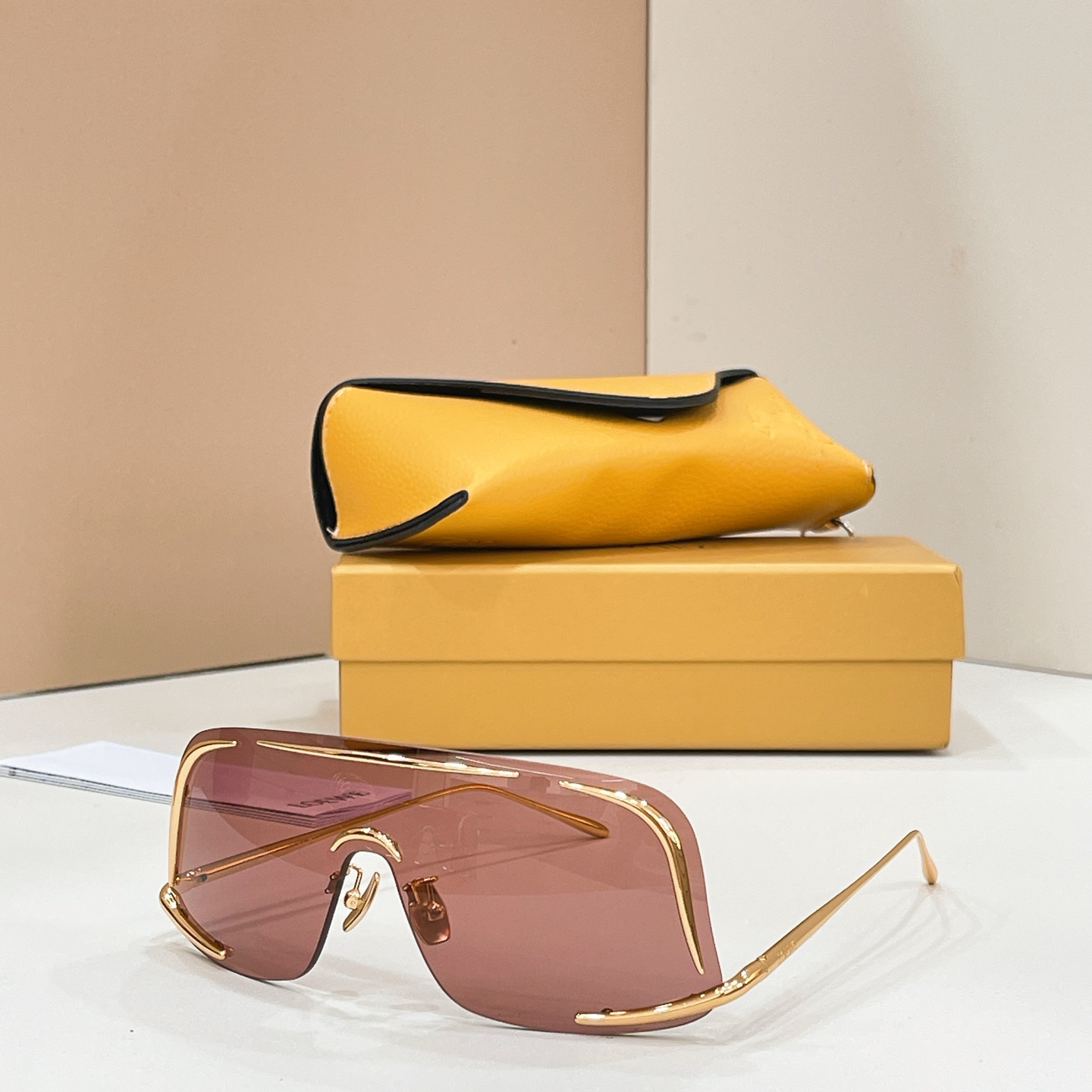 Loewe LOEW*