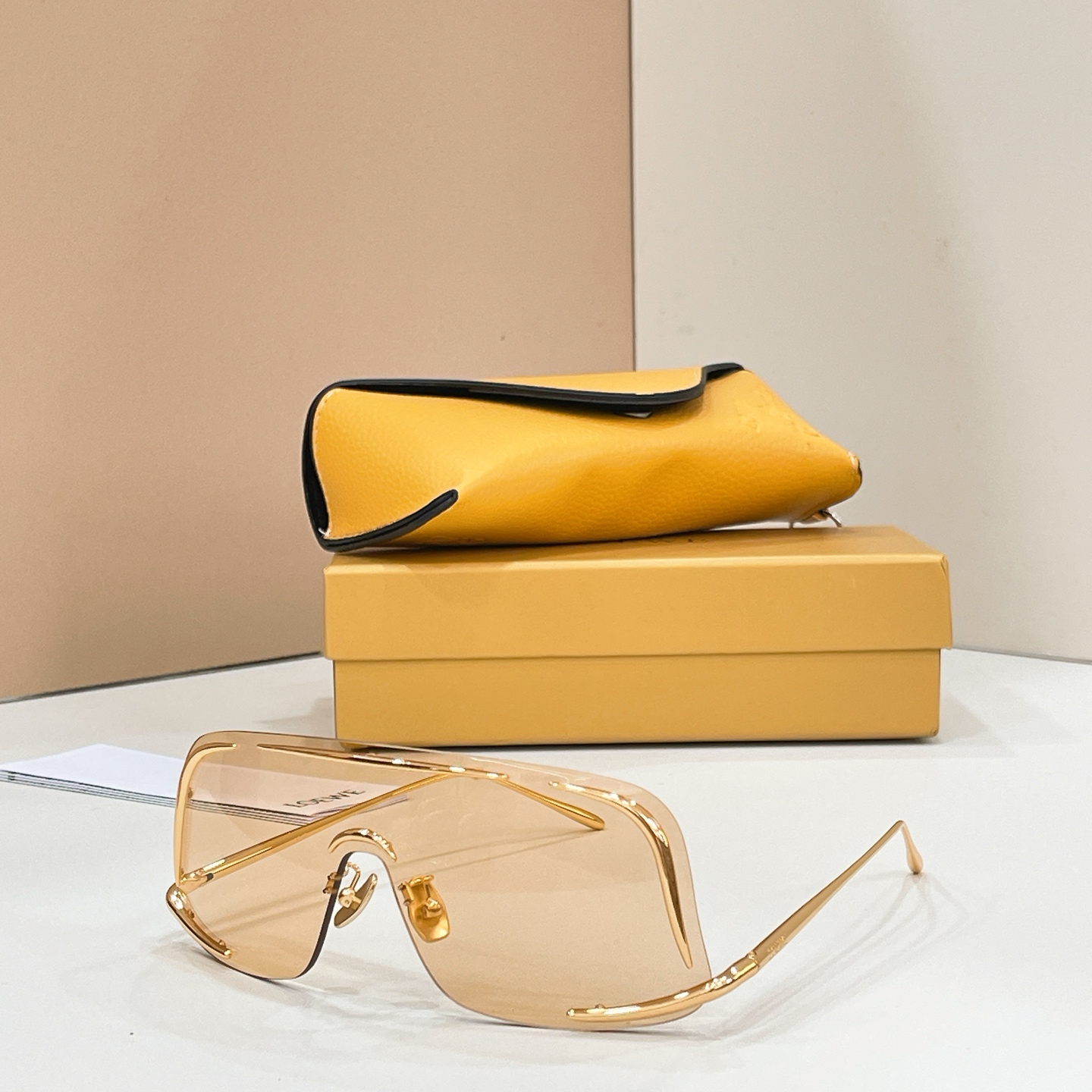 Loewe LOEW*