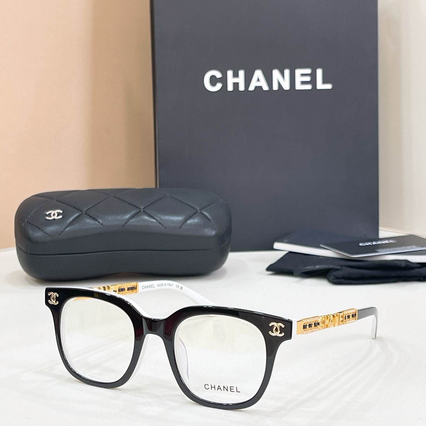 Chanel CHANE*