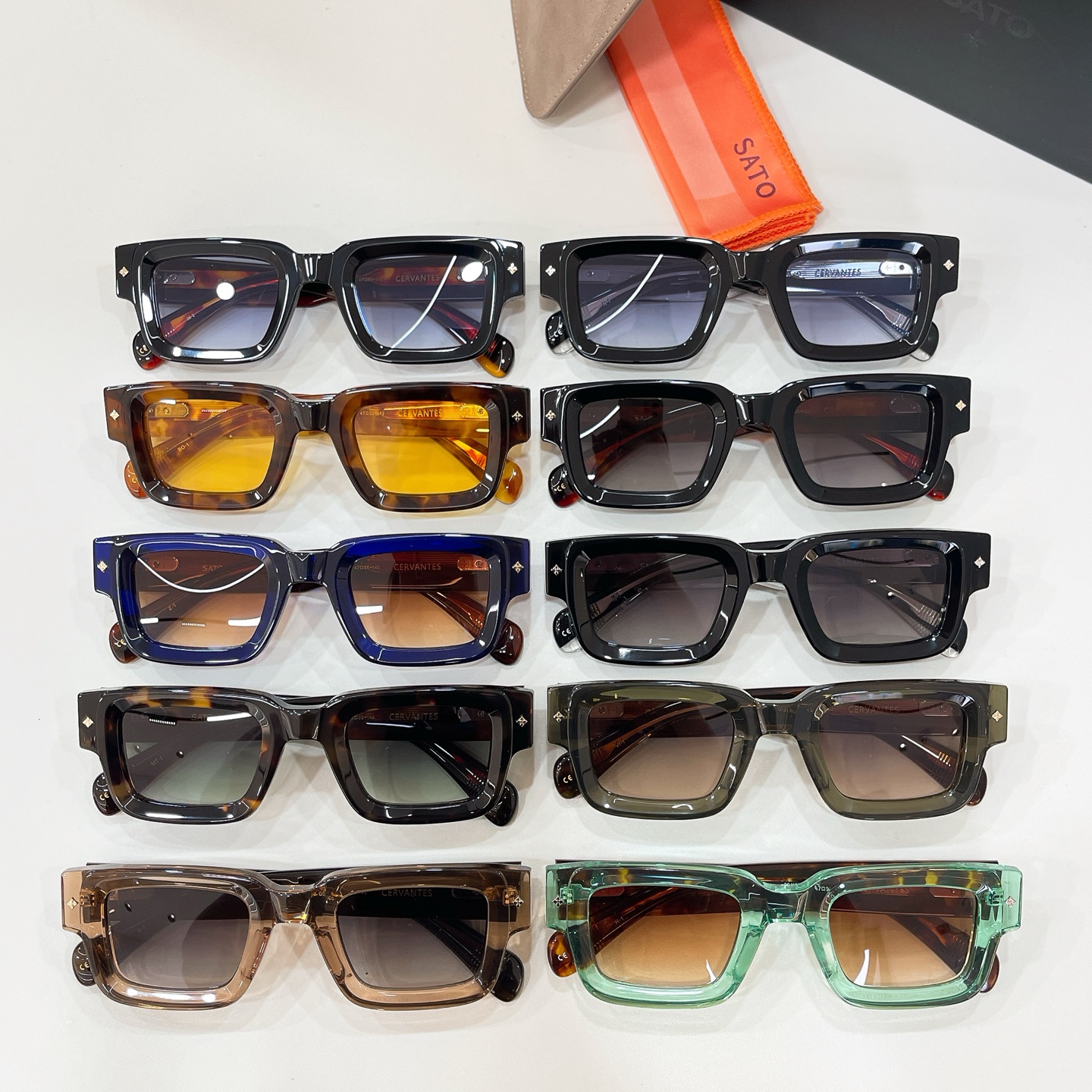 Unknown SAT* MODEL:CERVANTES SIZE：47口25-145 配送盒子～～