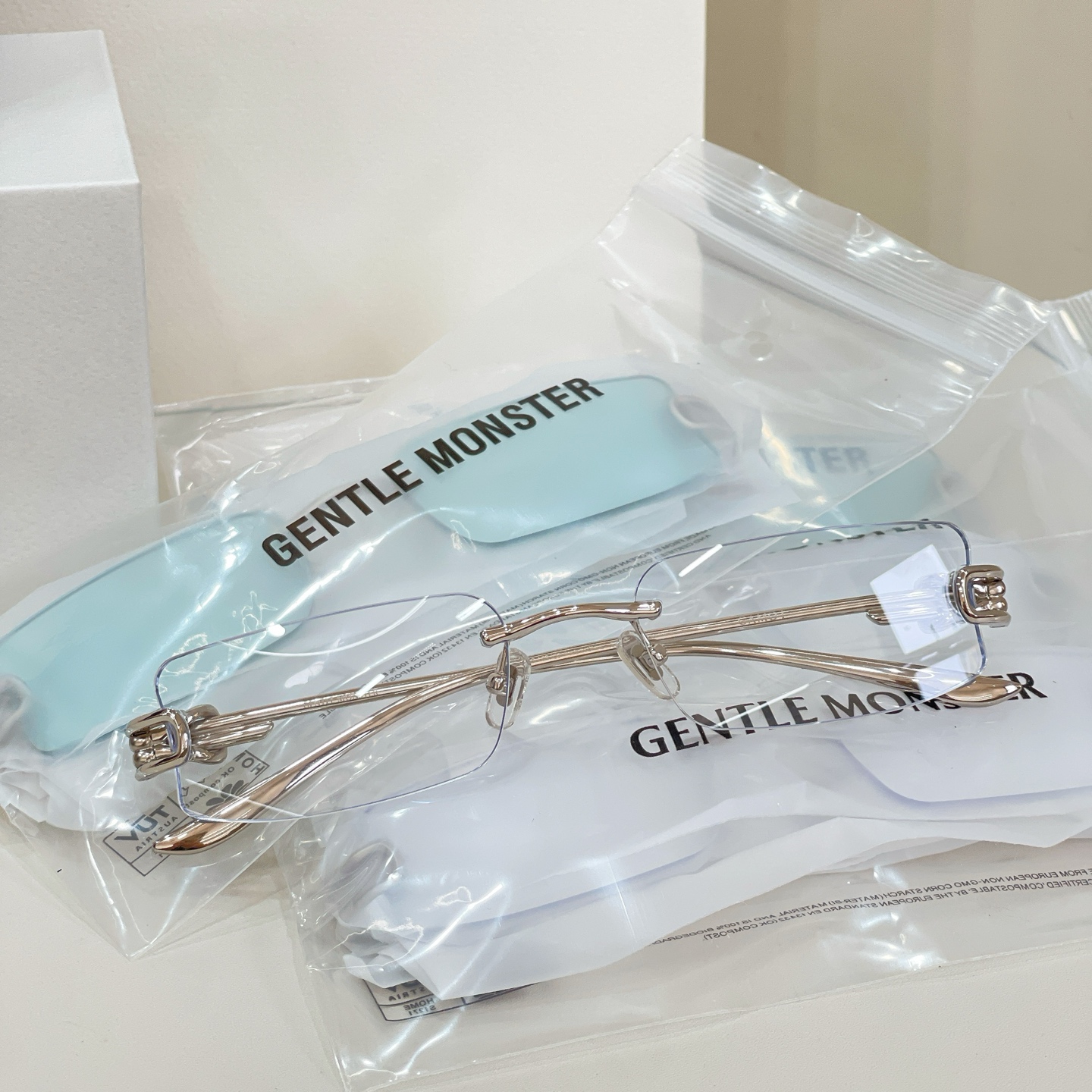 Gentle Monster Gentle Monster MODEL：GAMOT SIZE：56口18-140 高版本～～钛～～