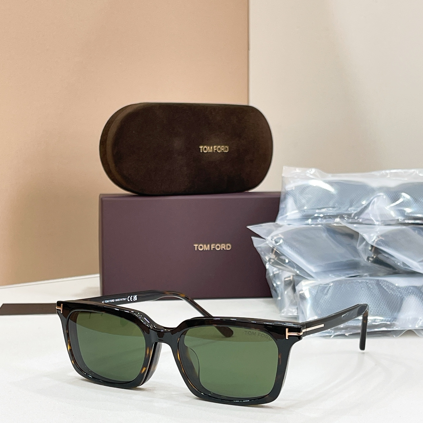 Tom Ford Tom Ford MODEL：TF6153-D-B SIZE：57口19-150 高版本～～挂片款～～